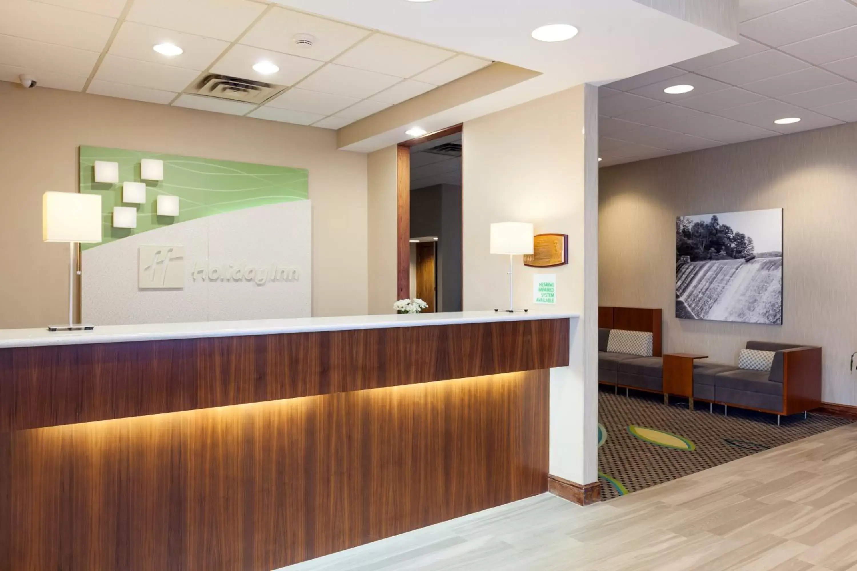 Property building, Lobby/Reception in Holiday Inn Weirton-Steubenville Area