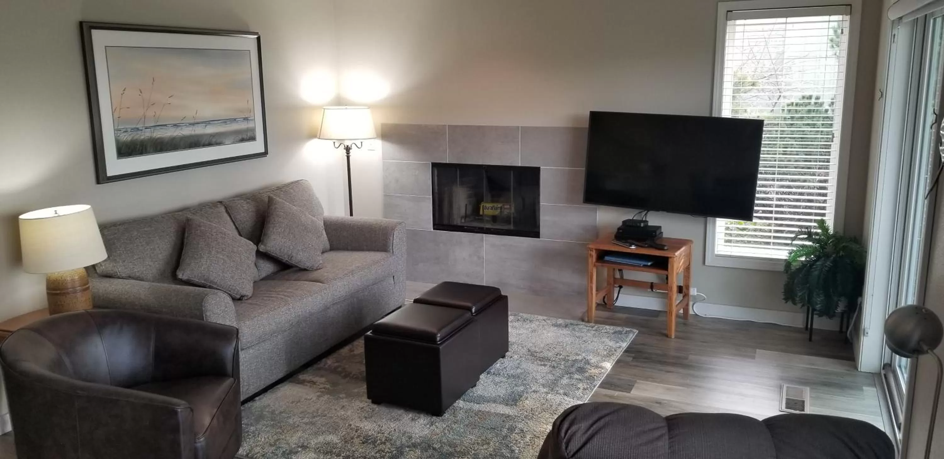 Living room in The Waves