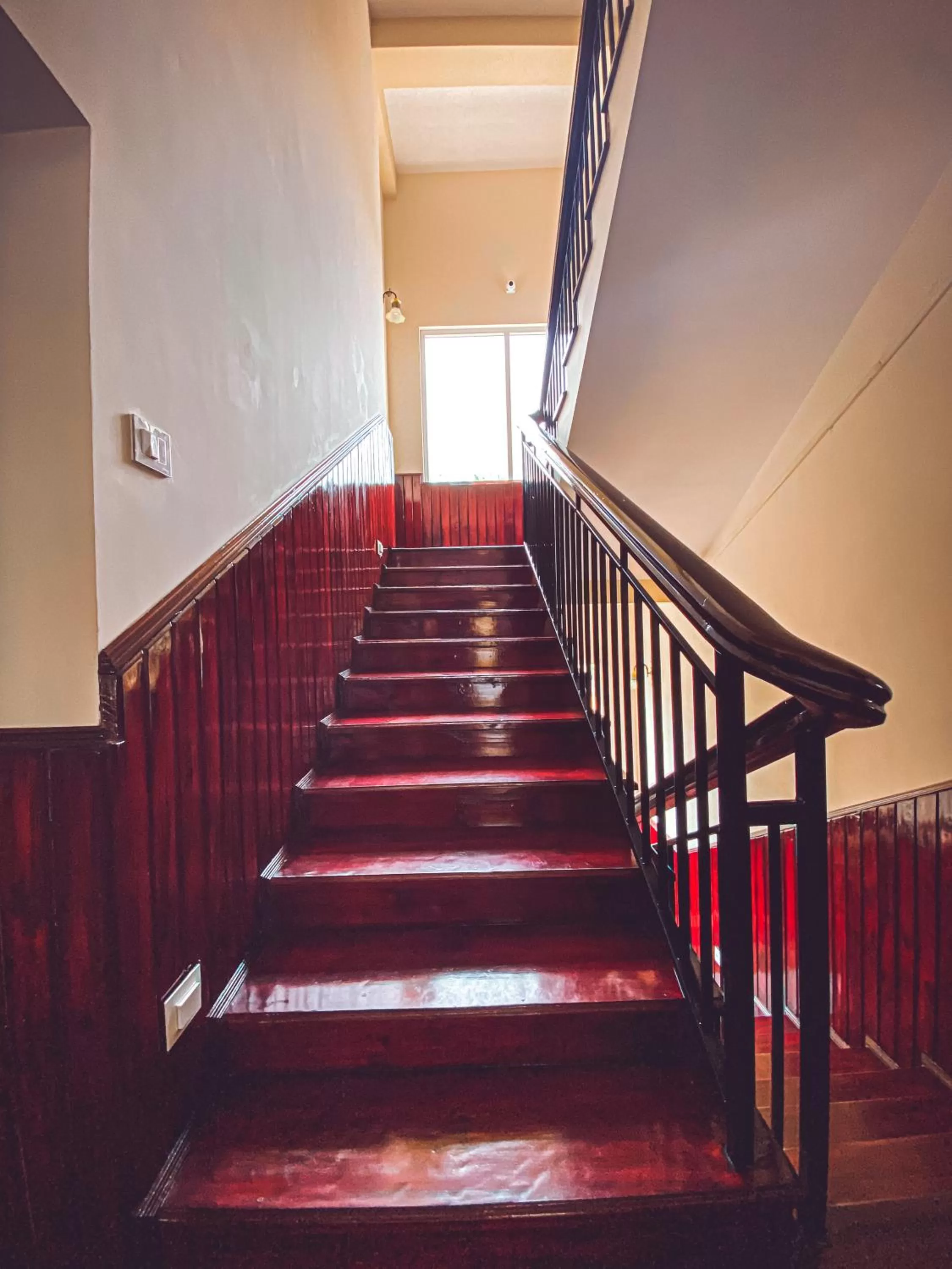 Property building in Windermere Inn