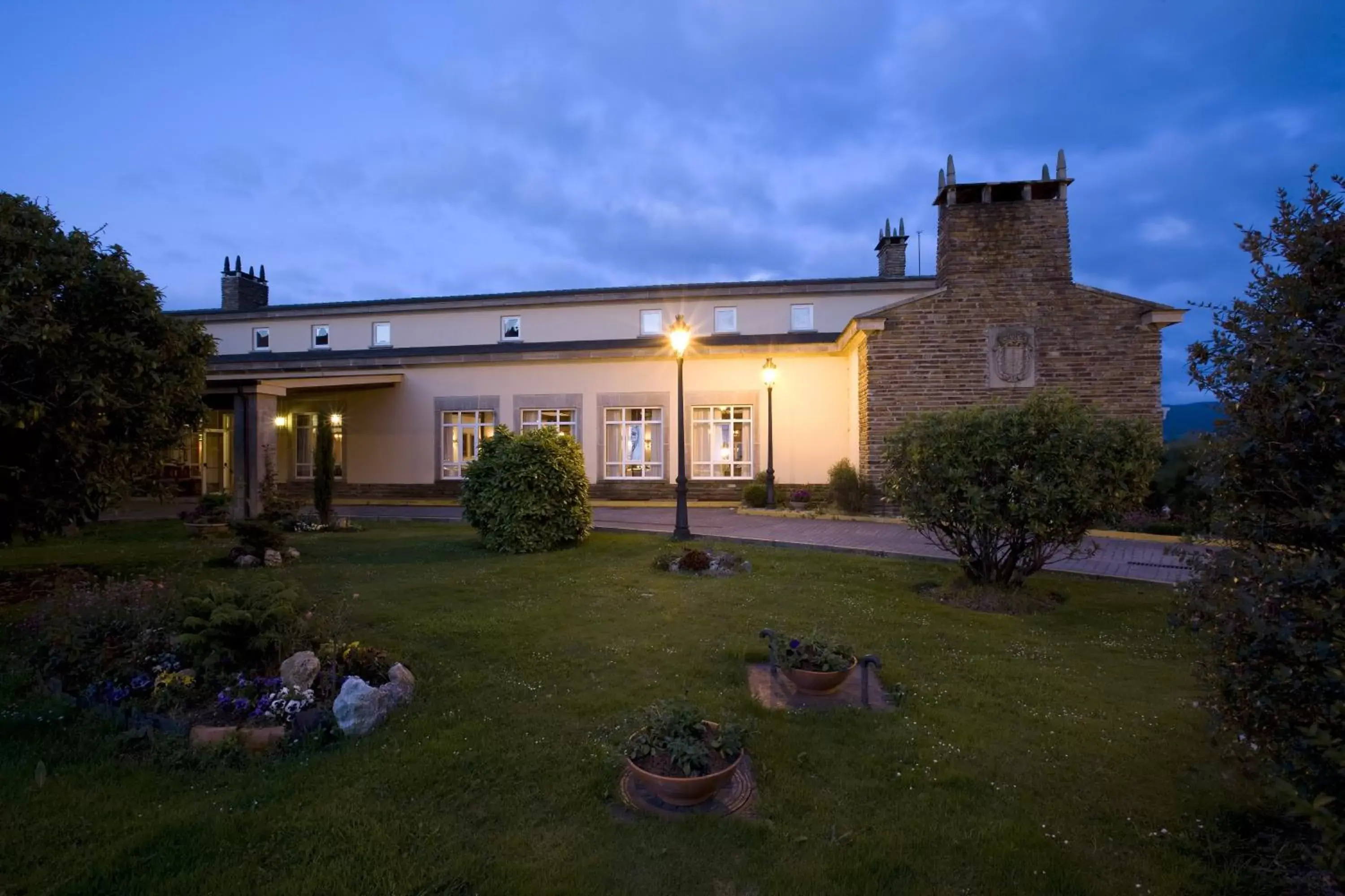 Facade/entrance, Property Building in Parador de Ribadeo