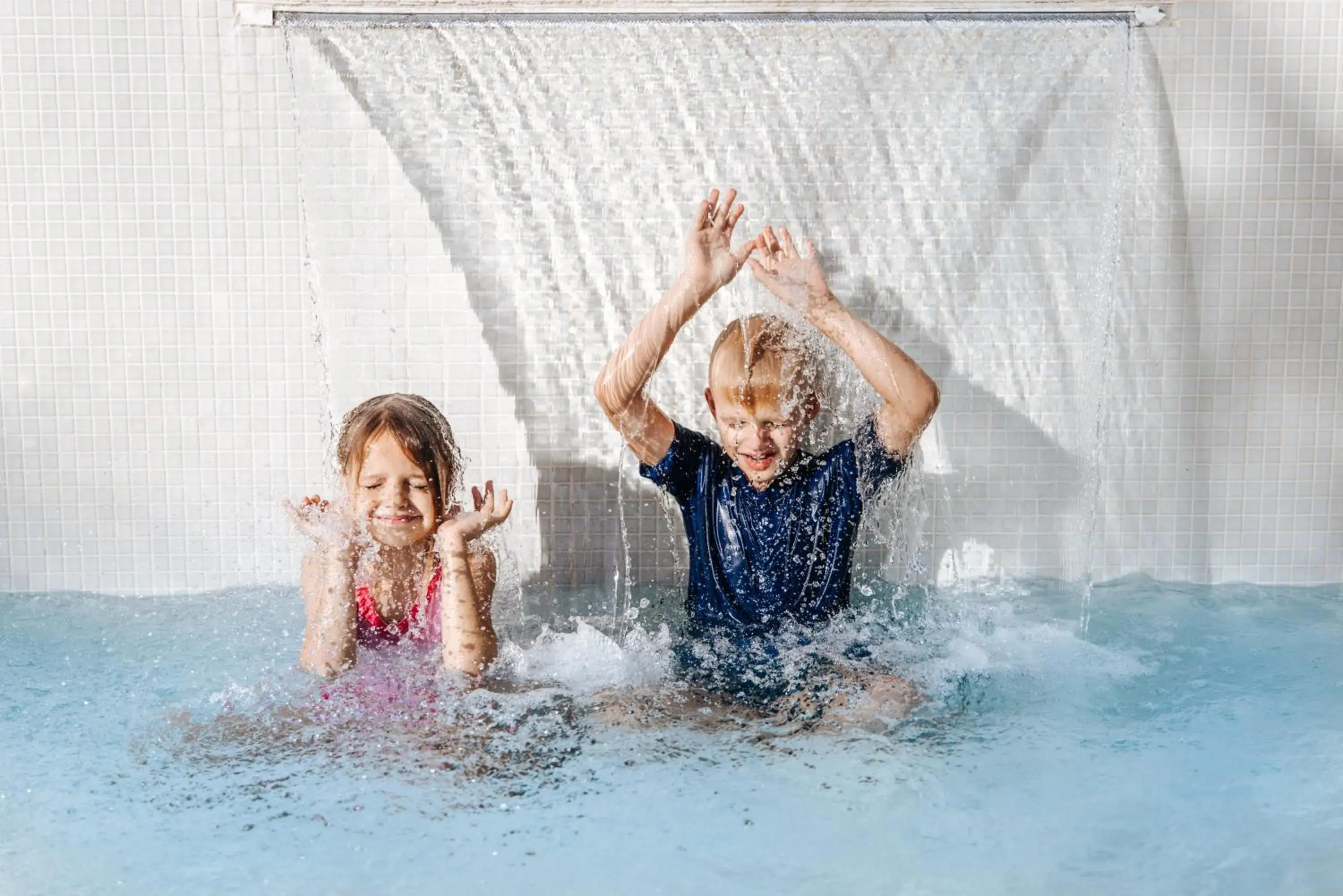 Swimming pool in Maani Muscat Hotel & Suites Swimming pool in Maani Muscat Hotel & Suites