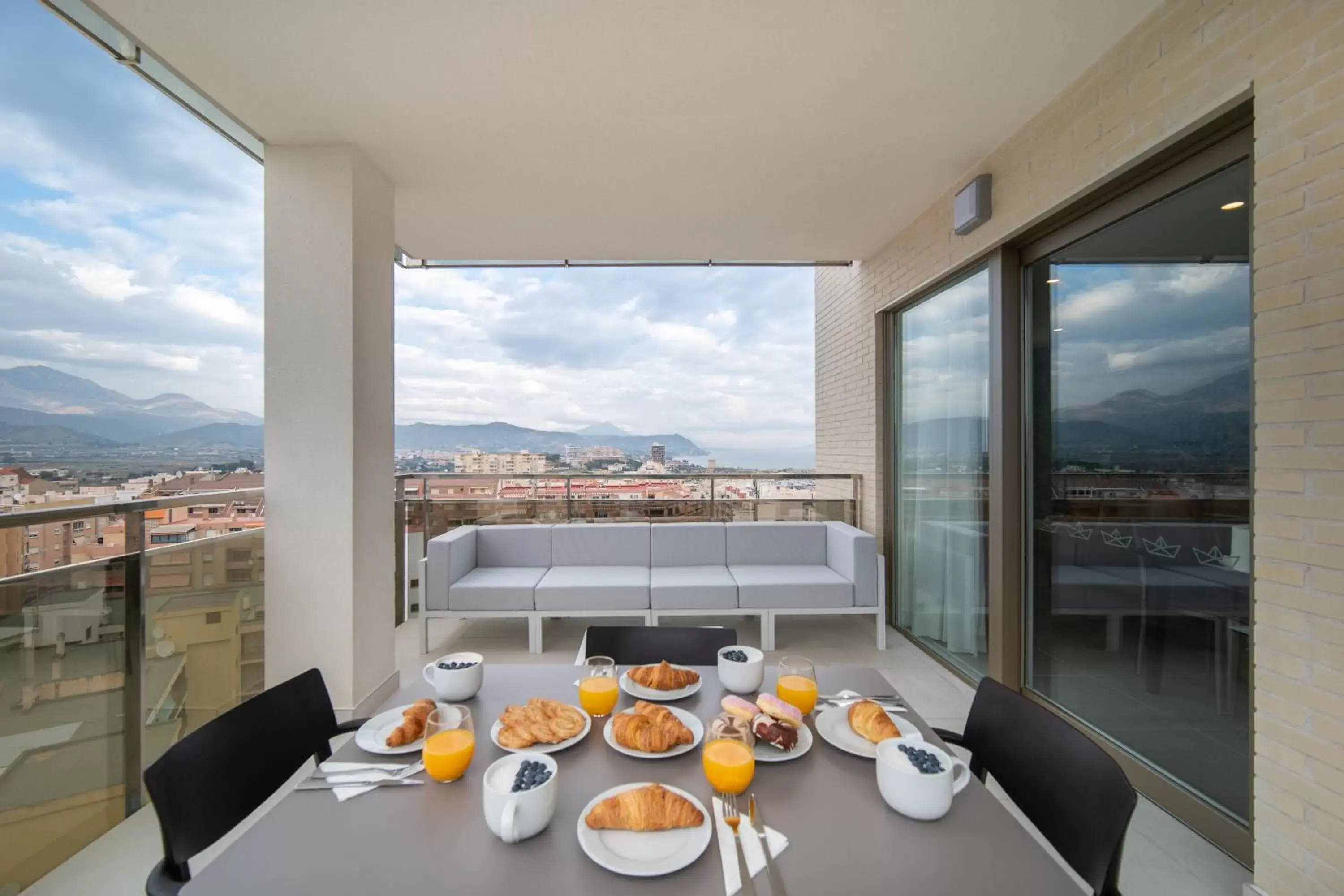 Balcony/Terrace in Ahoy Apartments