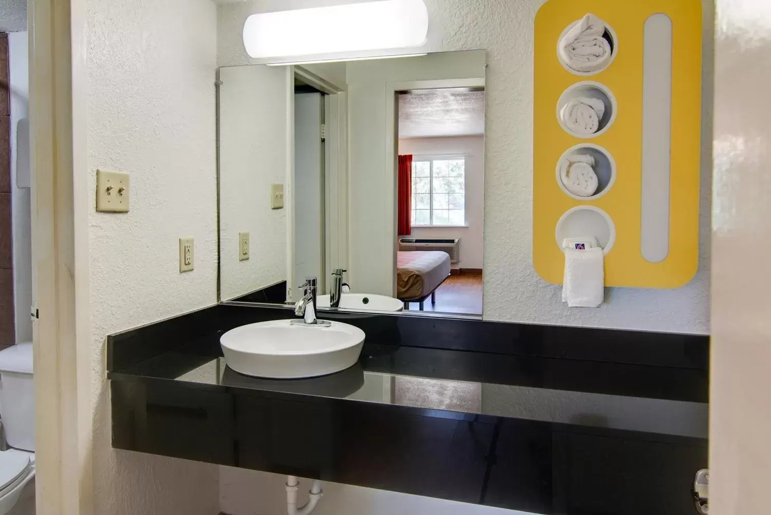 Bathroom in Motel 6-Mount Pleasant, TX