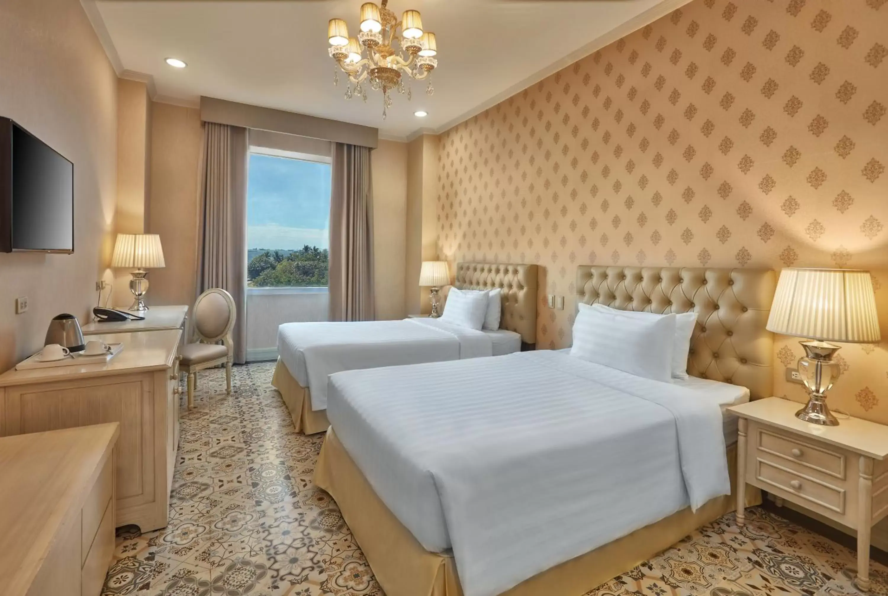 Deluxe Room in Rizal Park Hotel