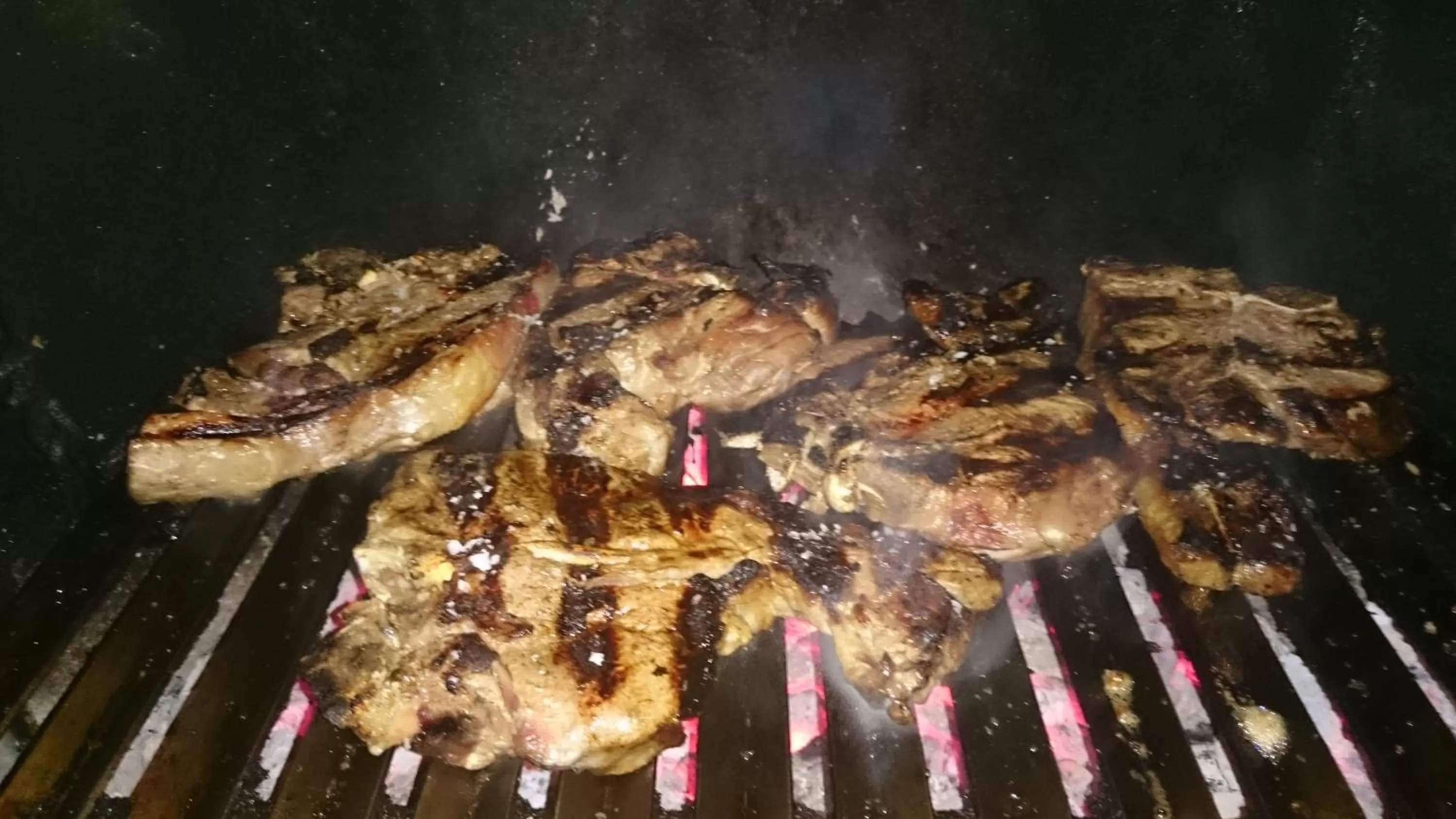 Restaurant/places to eat in Tierra De Lobos