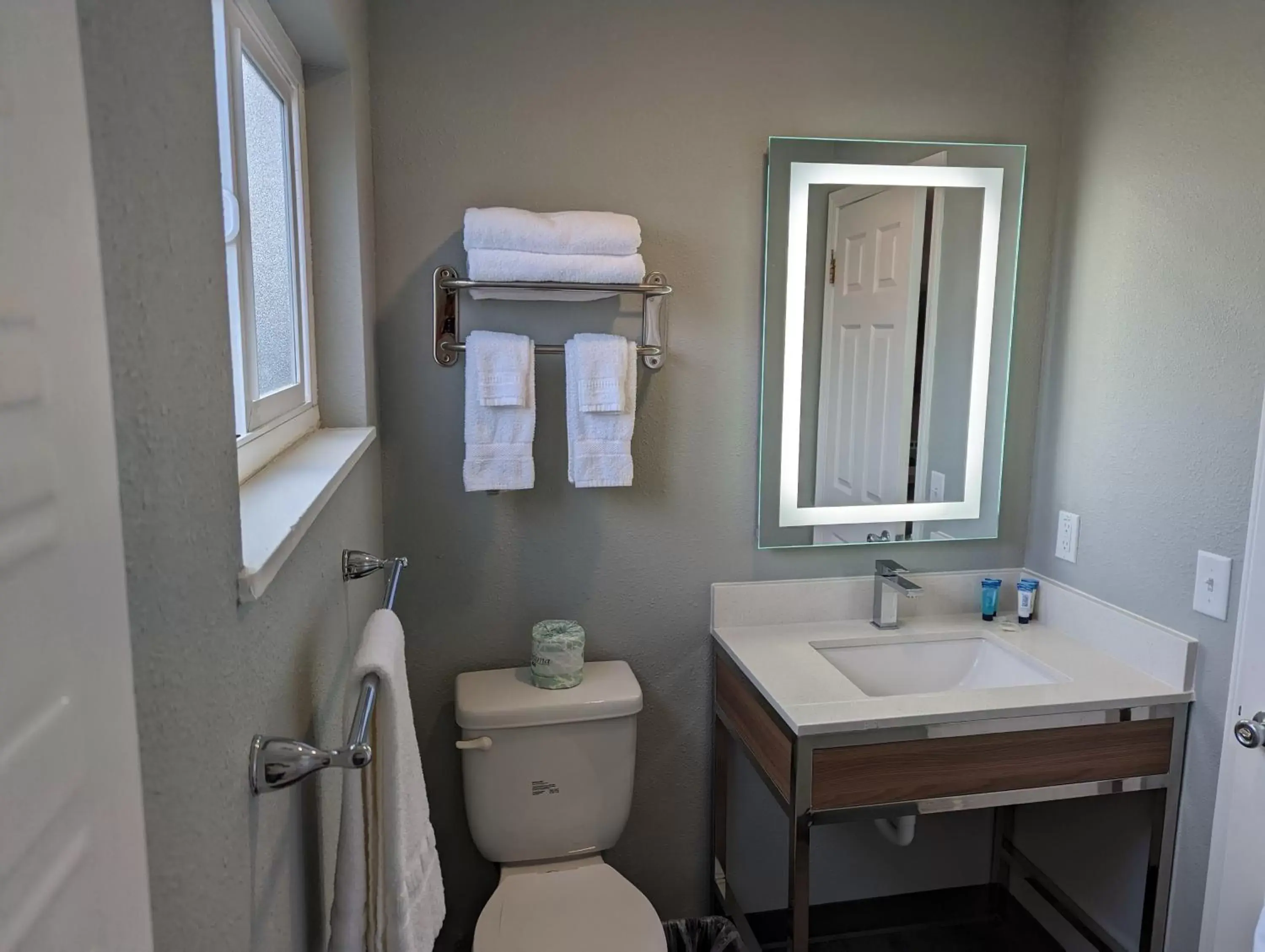Bathroom in Cielo House Inn - Paso Robles