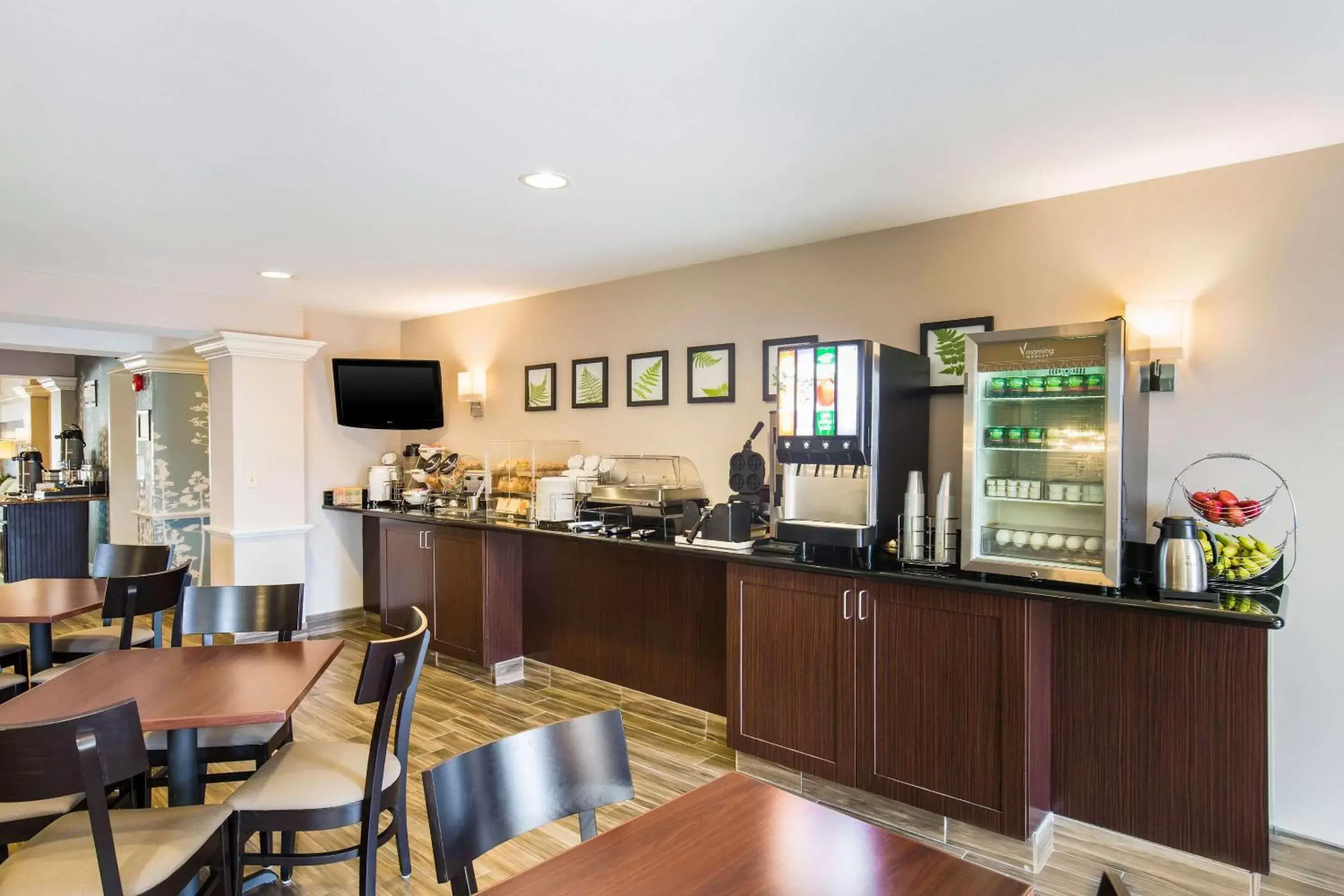 Breakfast, Restaurant/Places to Eat in Sleep Inn & Suites Scranton Dunmore