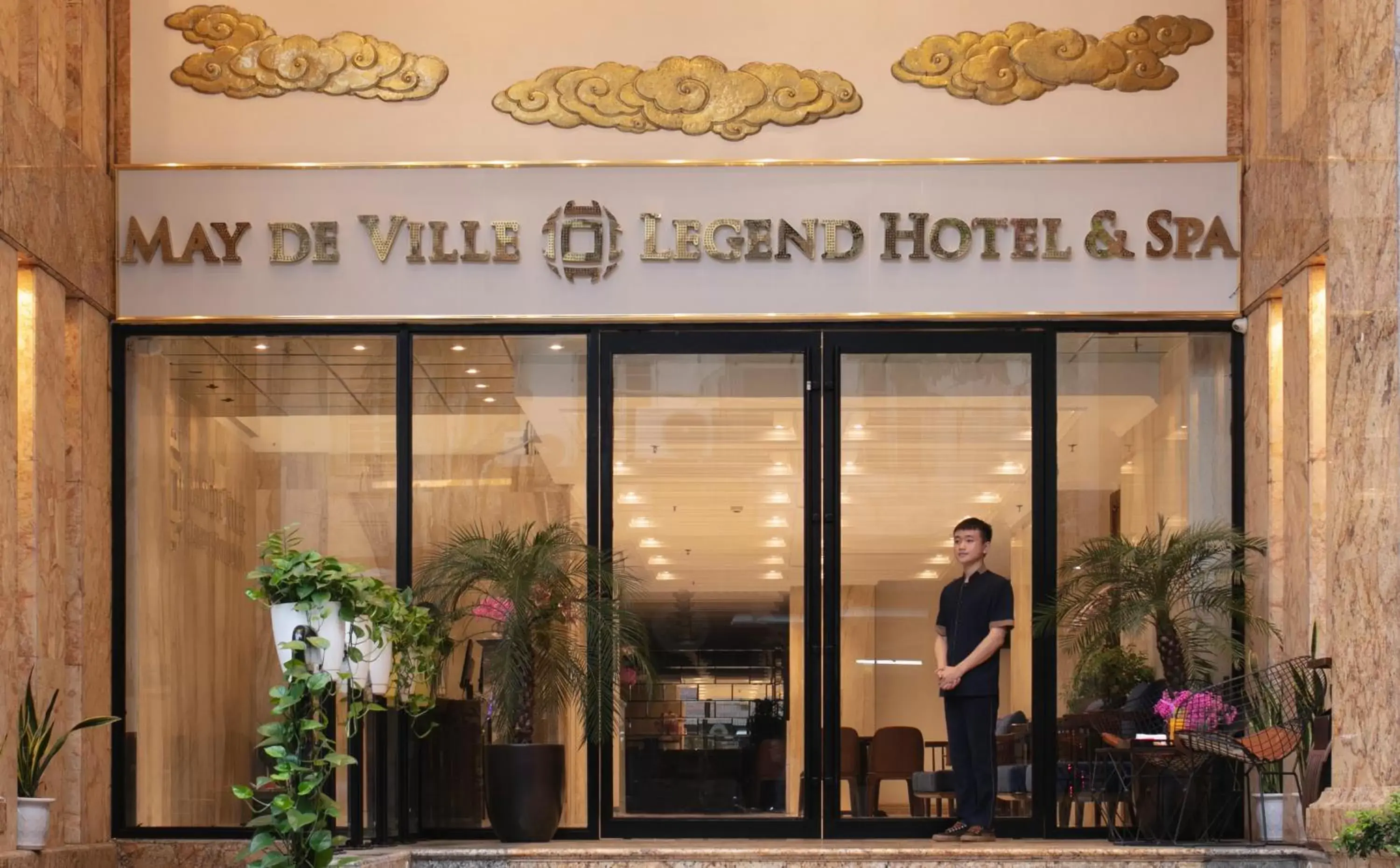 Facade/entrance in May De Ville Legend Hotel & Spa