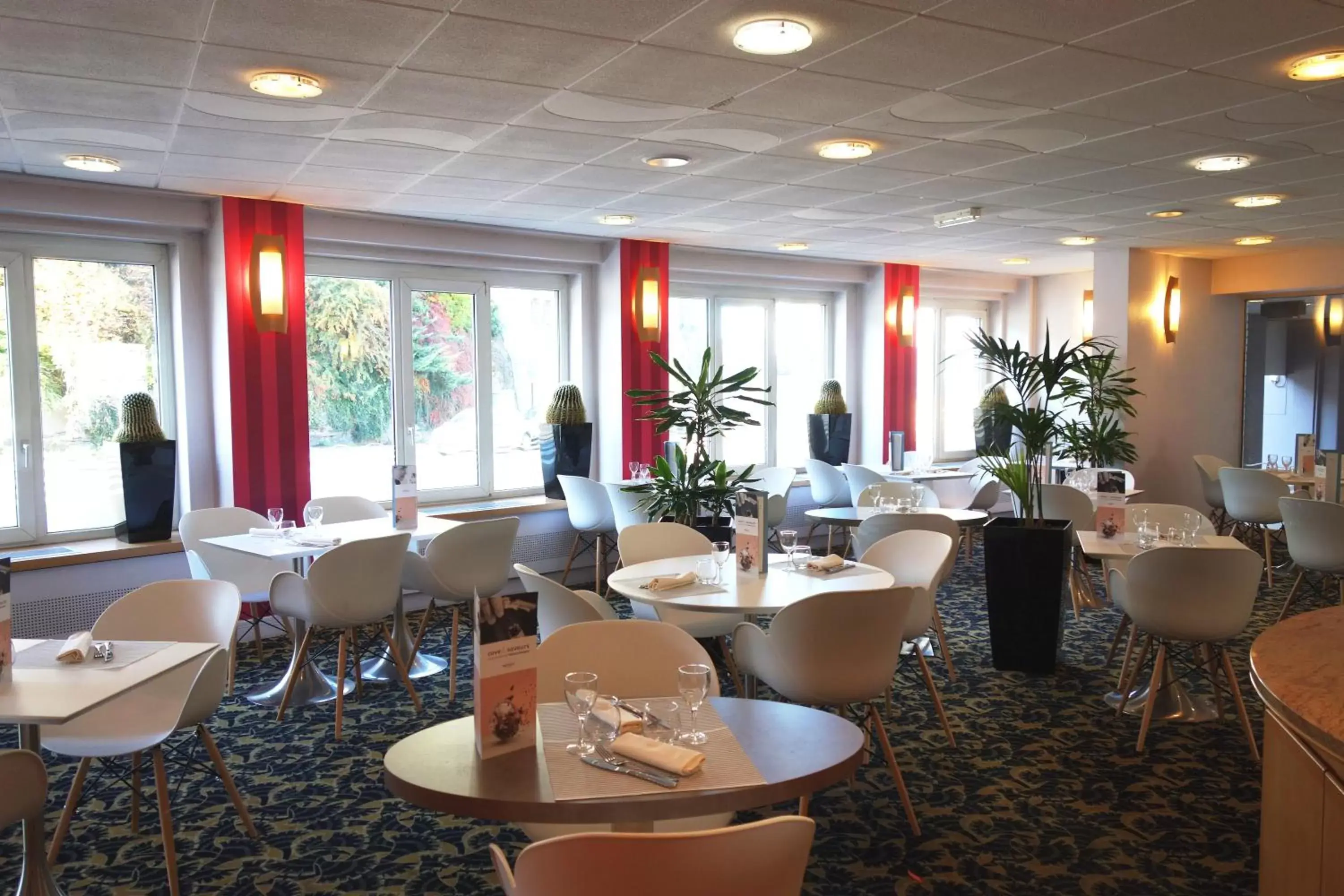 Restaurant/places to eat in Mercure Epinal Centre