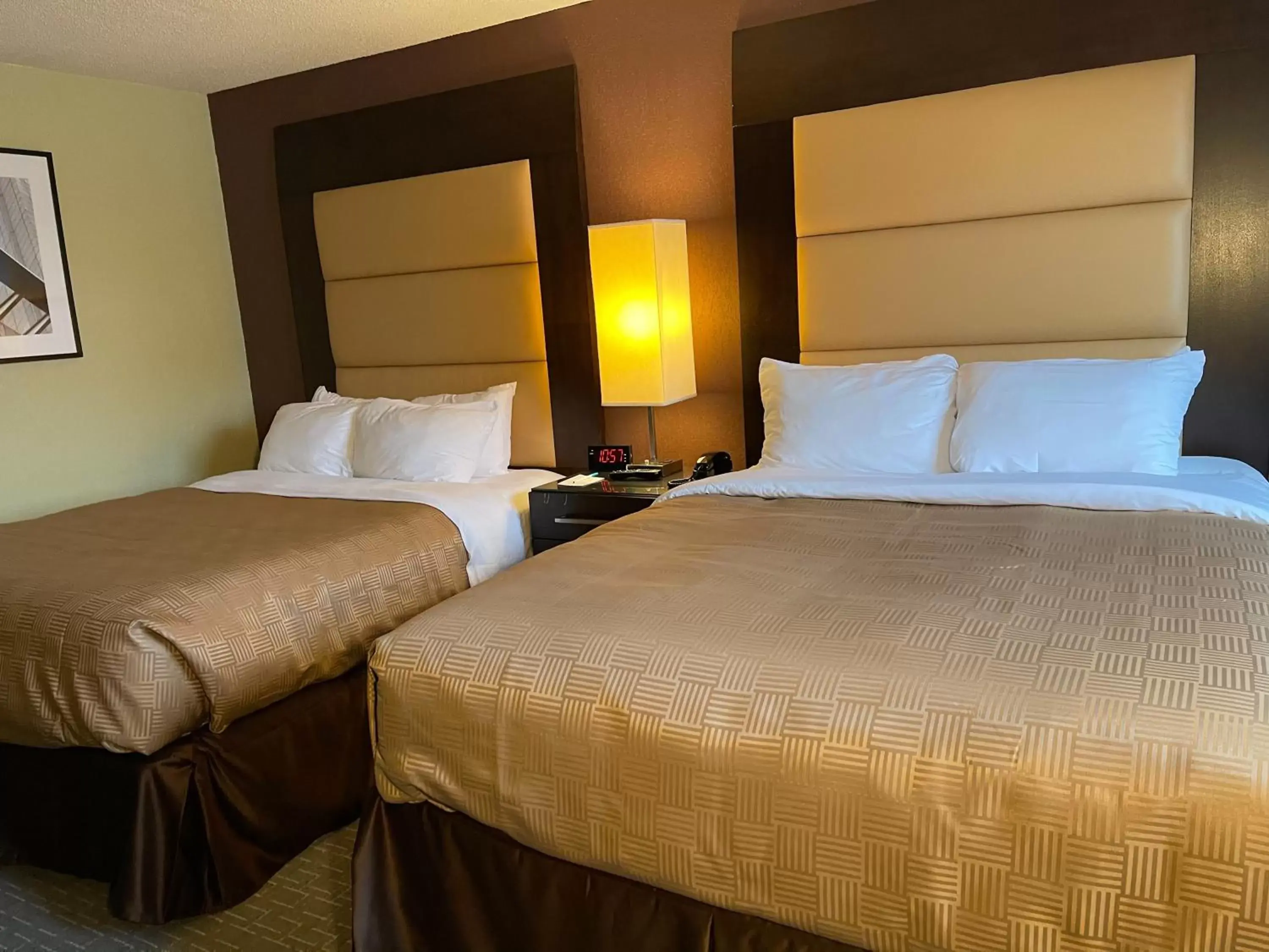 Standard Queen Room with Two Queen Beds - Non-Smoking in Clarion Inn Standard Queen Room with Two Queen Beds - Non-Smoking in Clarion Inn