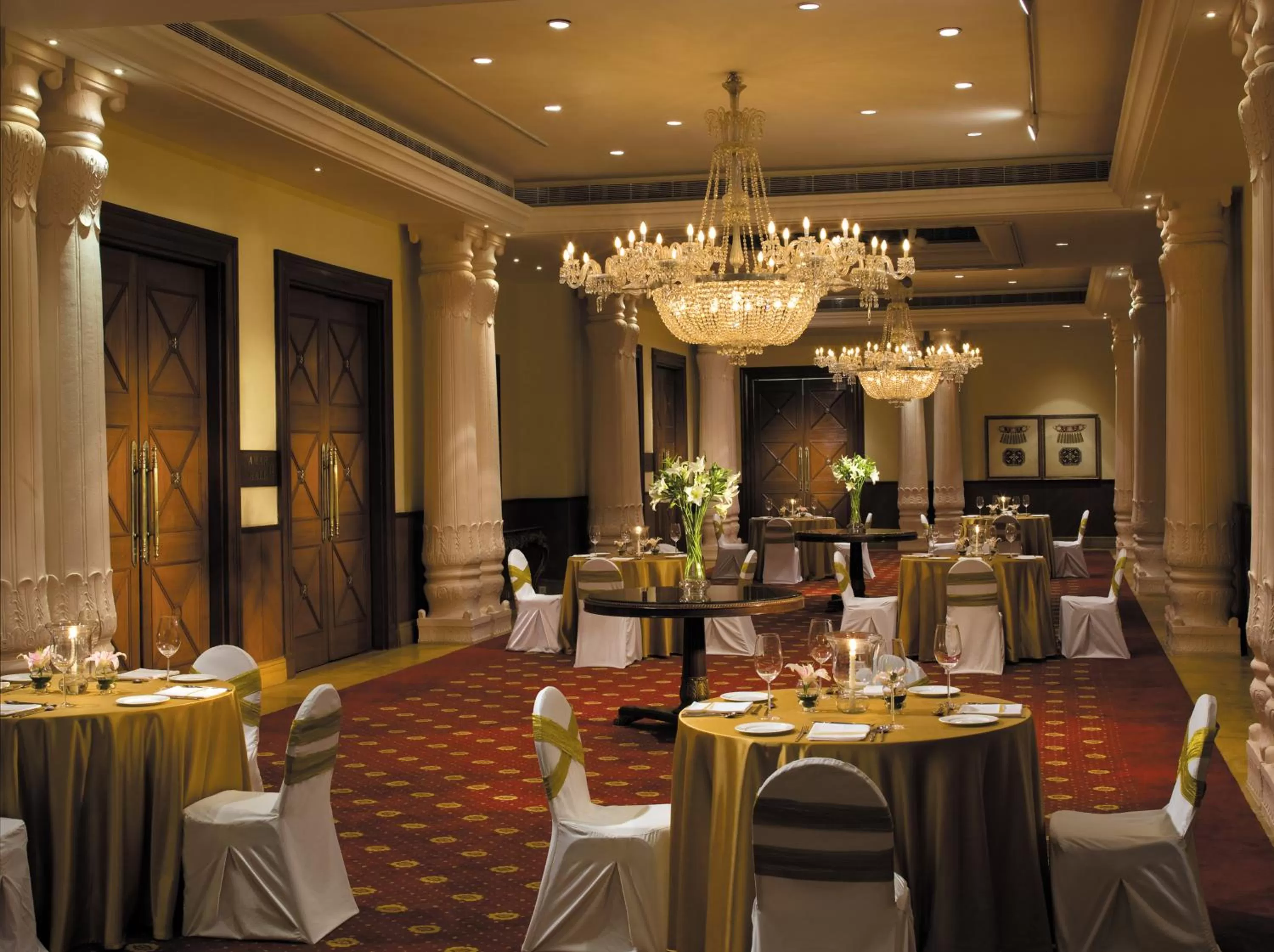 Restaurant/places to eat in Taj Hari Mahal Jodhpur