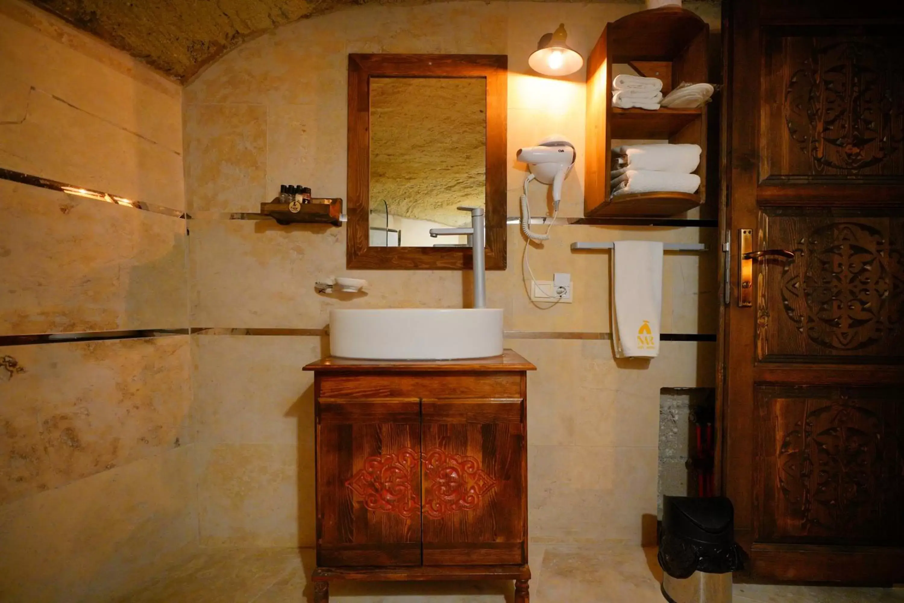 Bathroom in Cappadocia Nar Cave House & Hot Swimming Pool