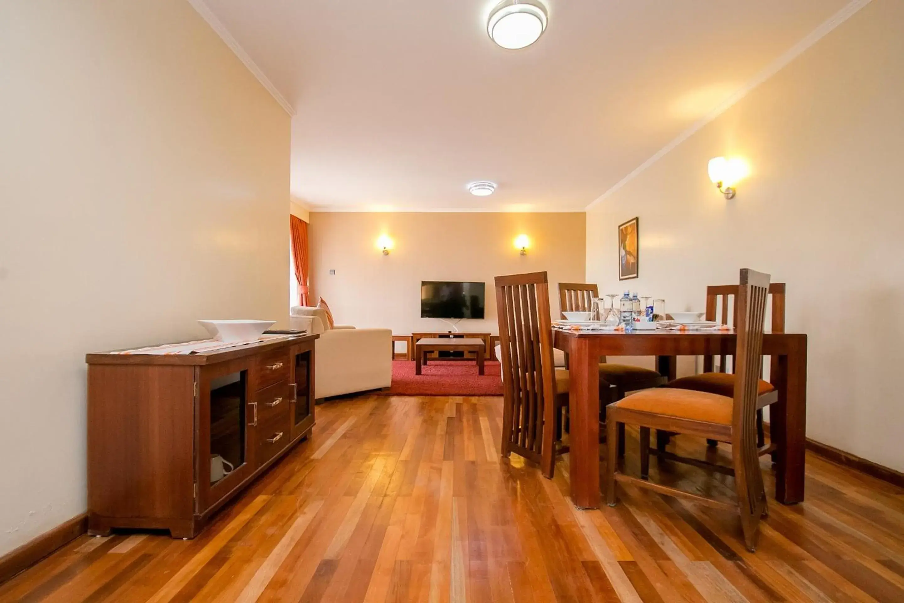 Dining area in Waridi Paradise Hotel and Suites