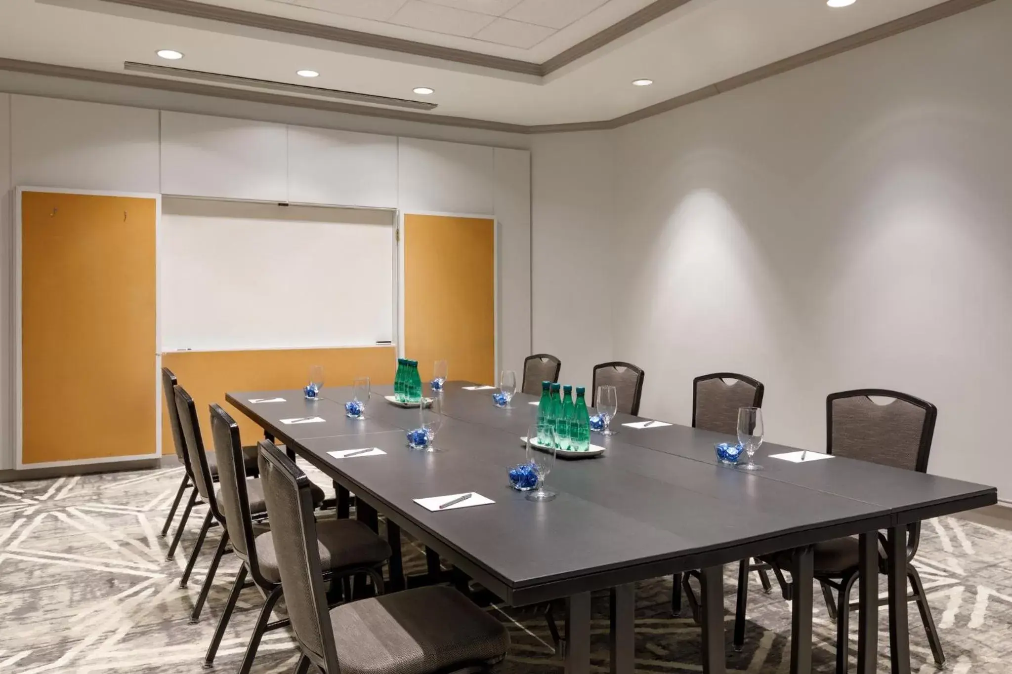 Meeting/conference room in Crowne Plaza College Park - Washington DC