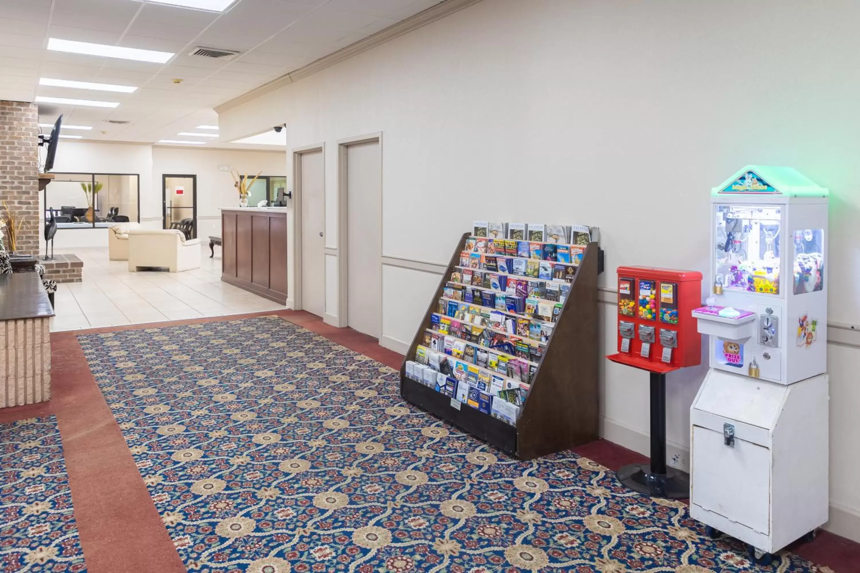 Lobby or reception in Cottonwood Suites Savannah Hotel & Conference Center