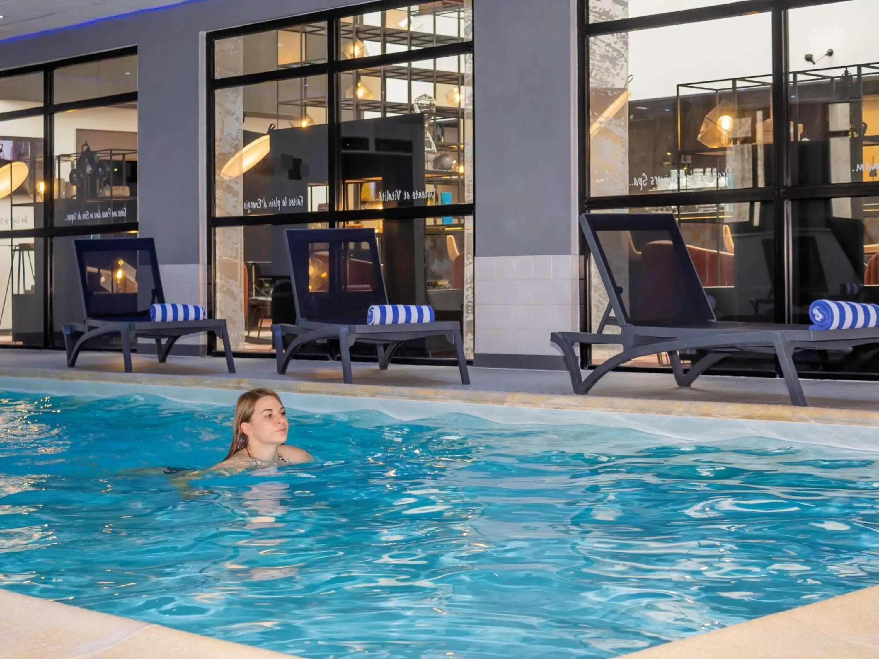 Spa and wellness centre/facilities, Swimming Pool in Hotel Mercure Blois Centre