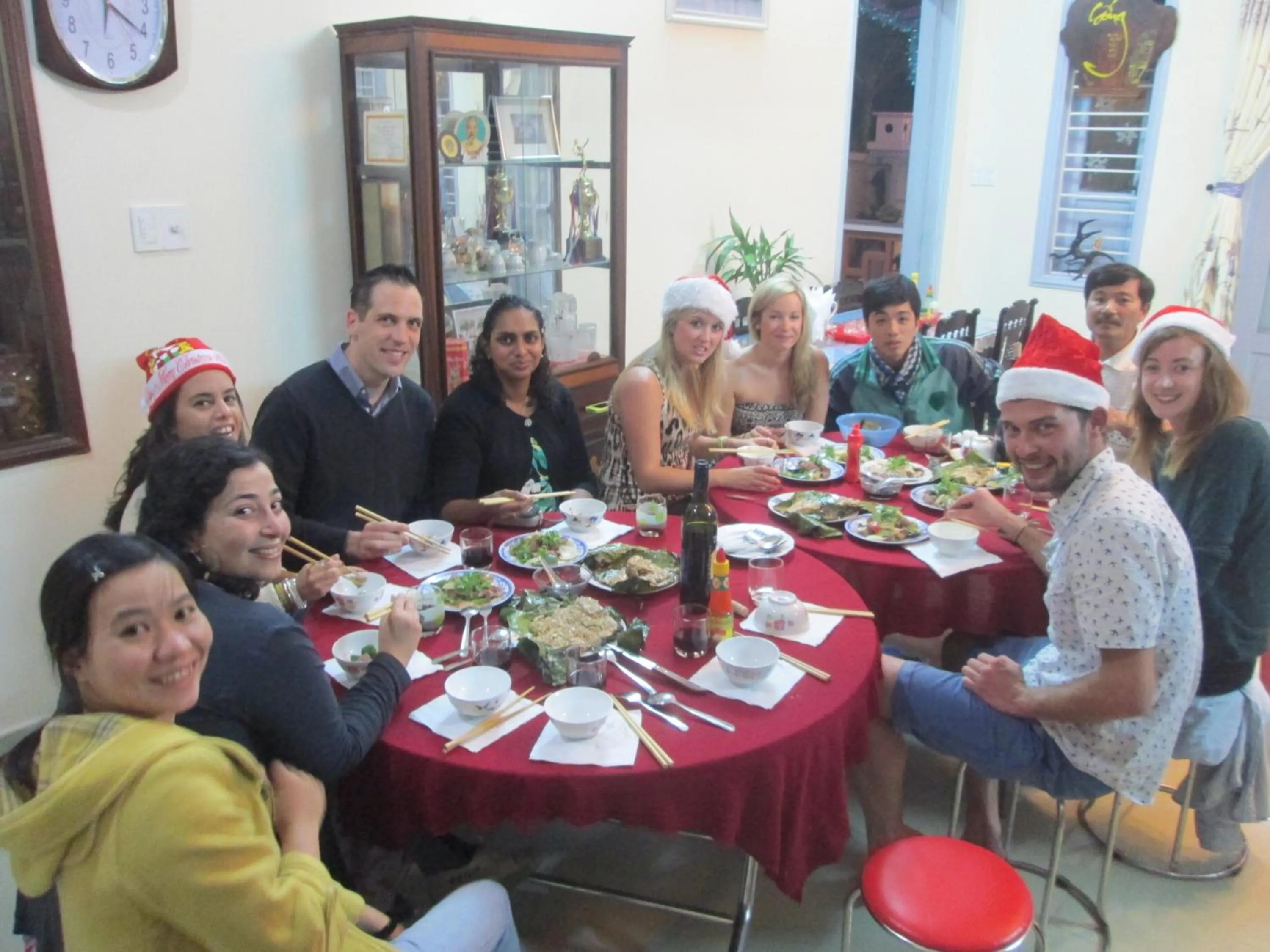 Restaurant/places to eat in Areca Homestay