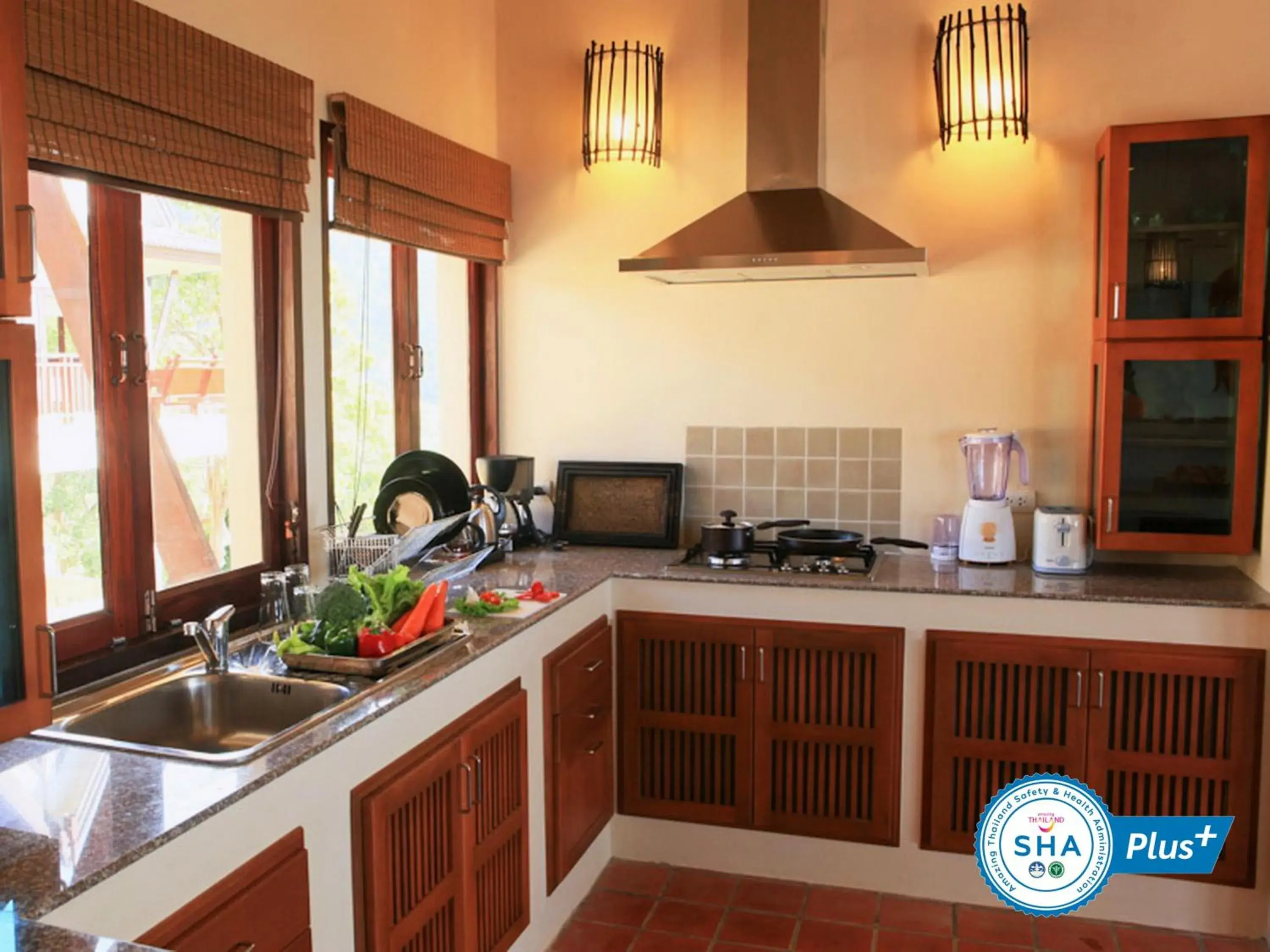 Kitchen or kitchenette, Kitchen/Kitchenette in Baan KanTiang See Villas - SHA Extra Plus