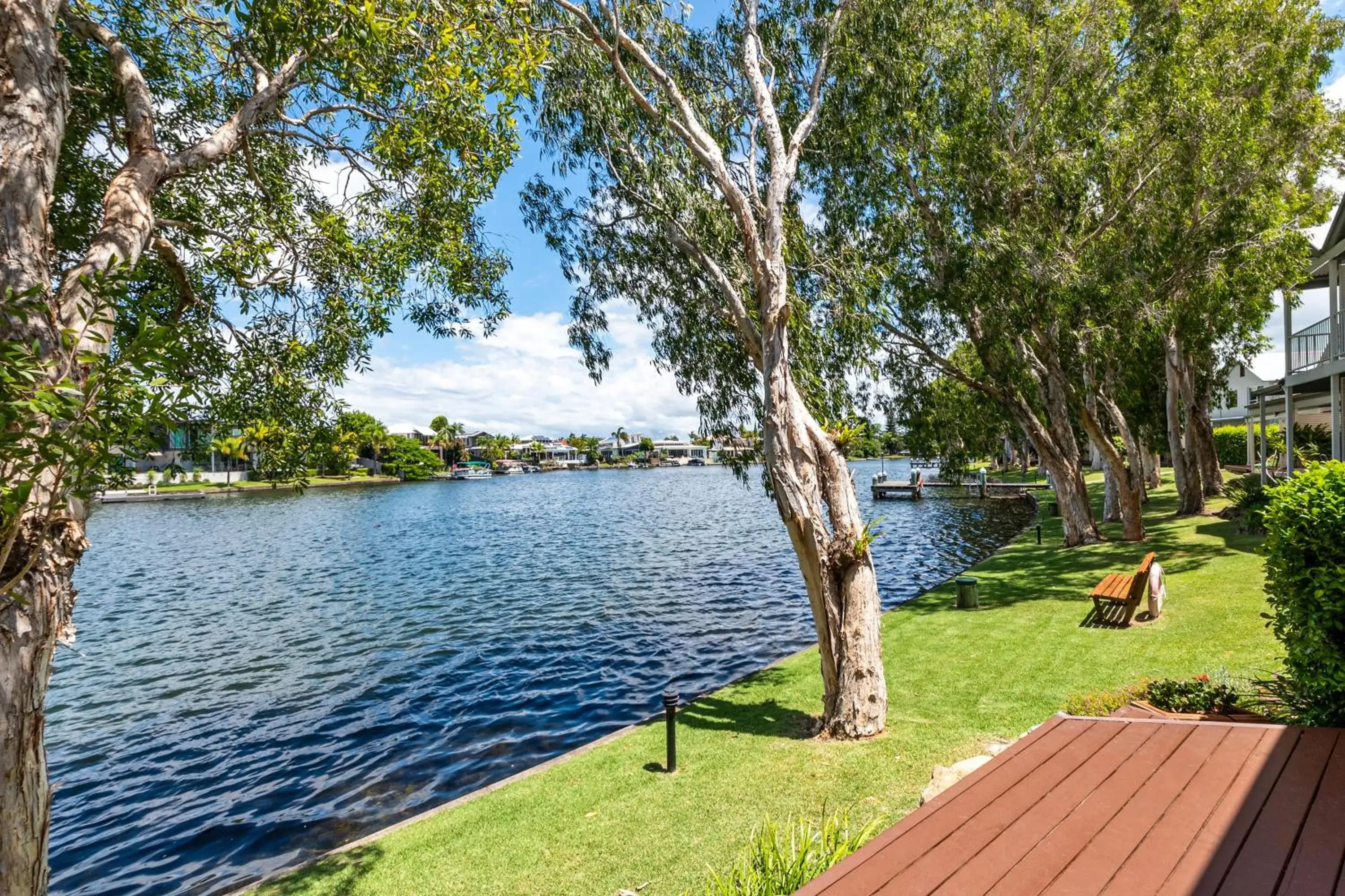 Noosa Entrance Waterfront Resort