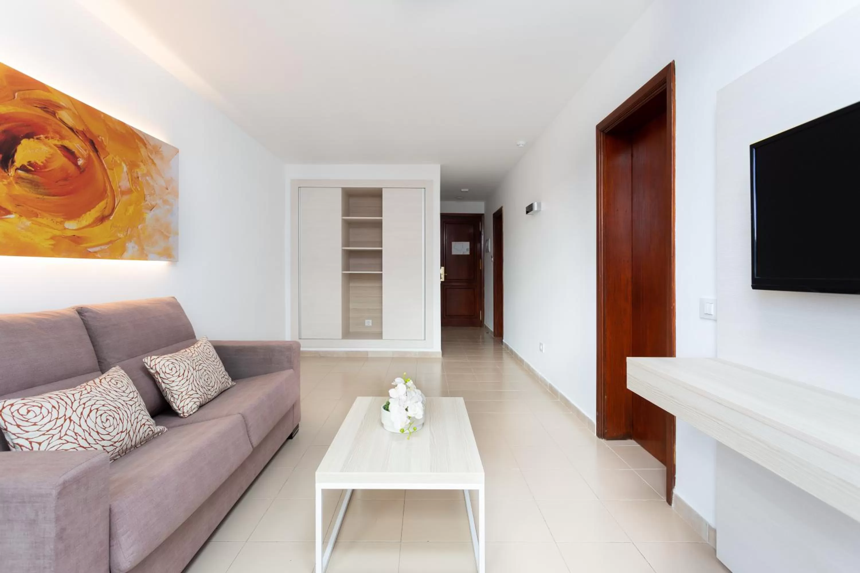 Dining area in Globales Tamaimo Tropical