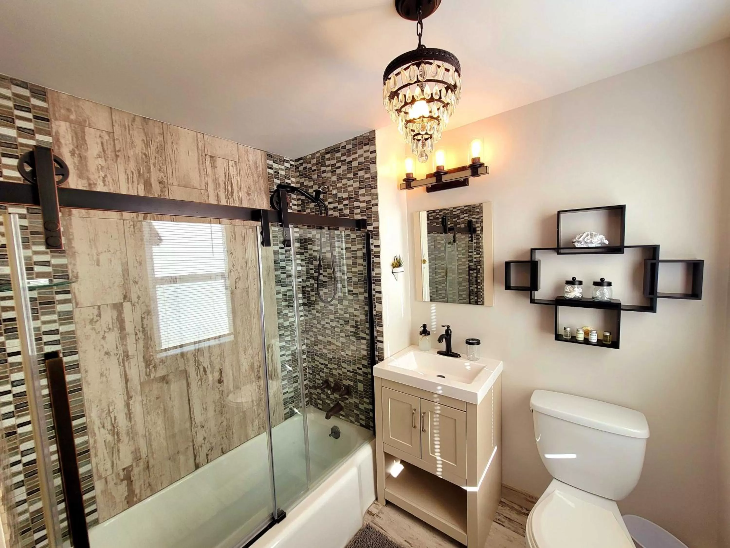 Bathroom in Pump House Inn & Spa