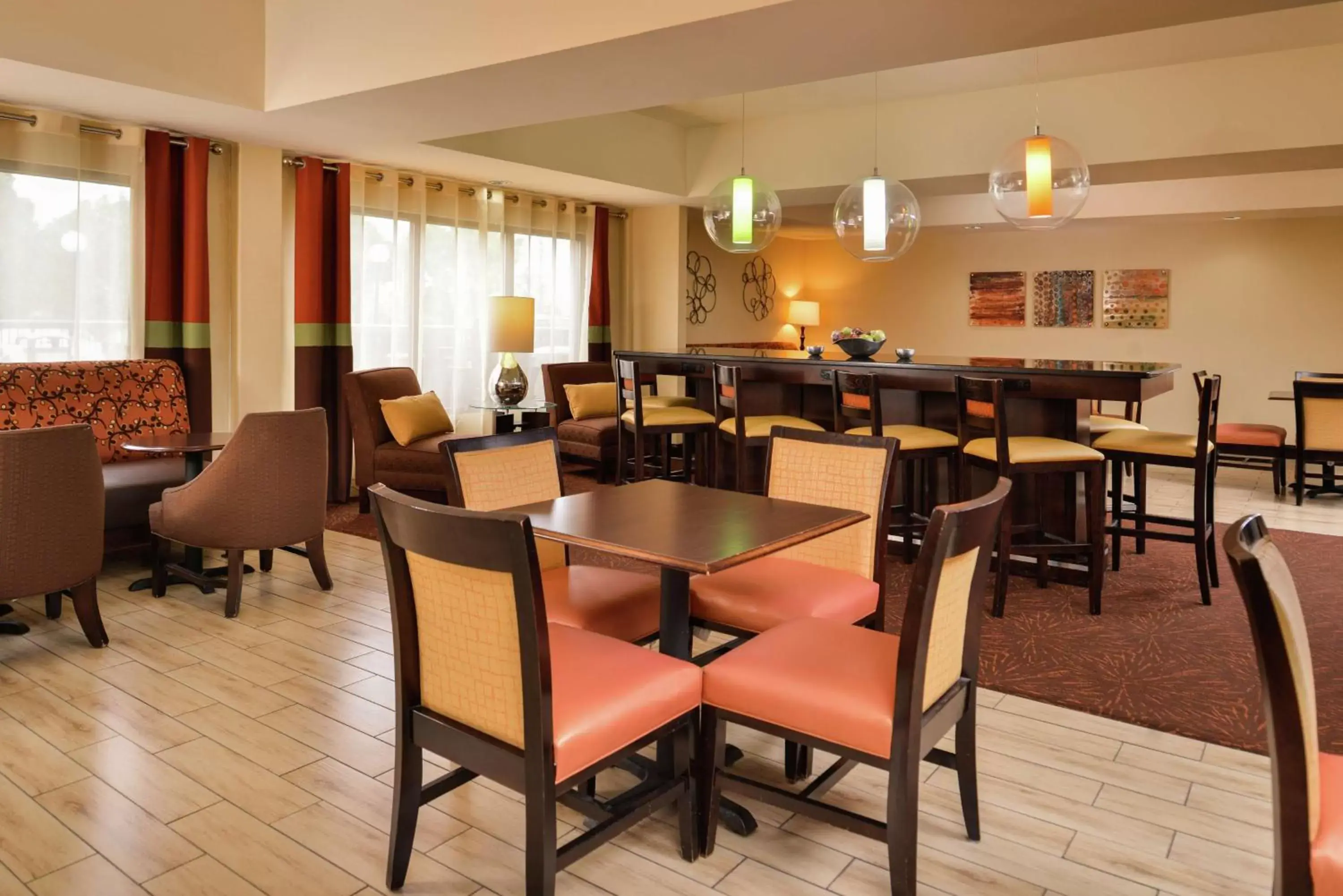 Dining area, Restaurant/Places to Eat in Hampton Inn Raleigh Clayton I-40 Garner