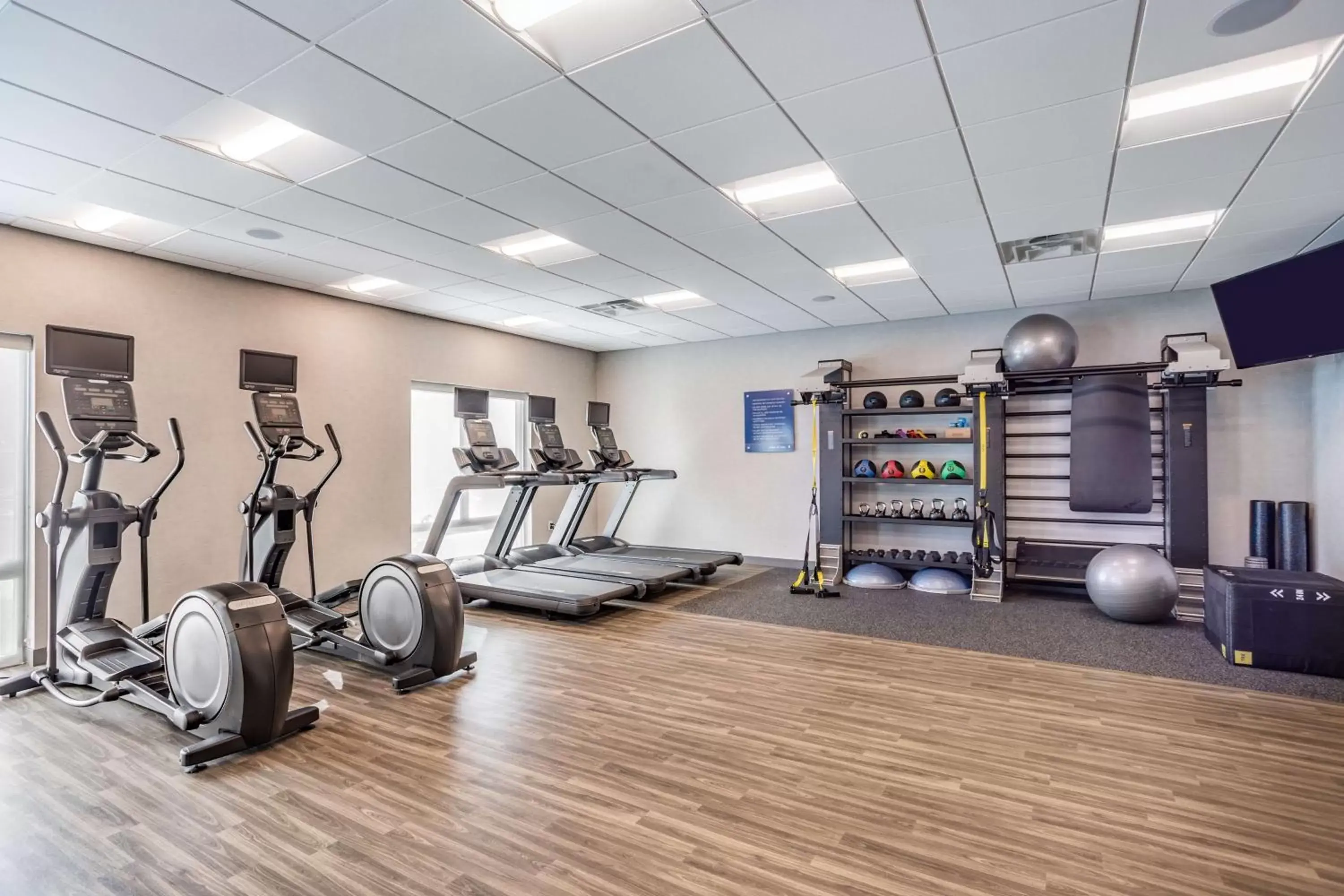 Fitness centre/facilities in Hampton Inn Bedford In, In Fitness centre/facilities in Hampton Inn Bedford In, In