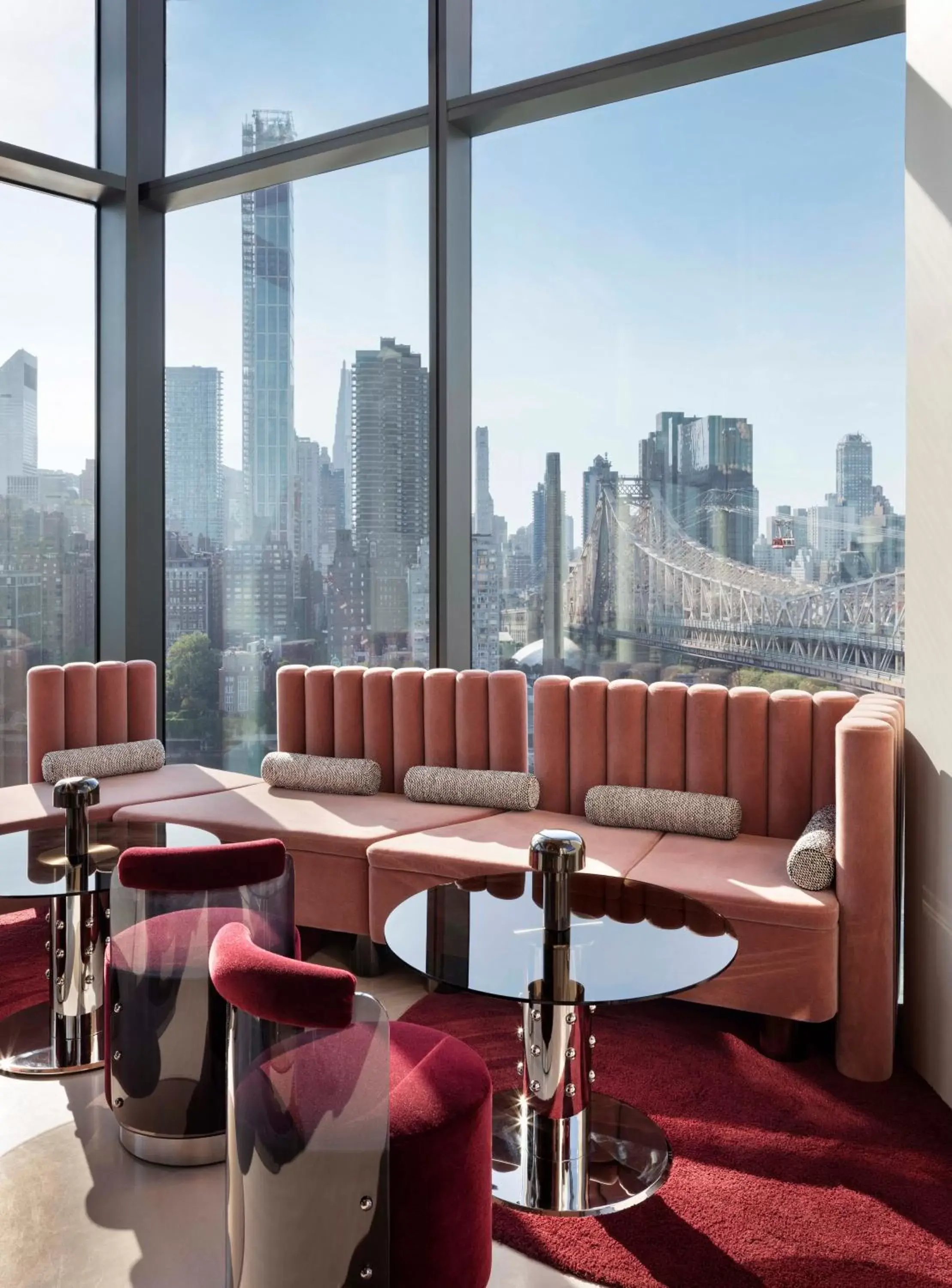Lounge or bar in Graduate New York