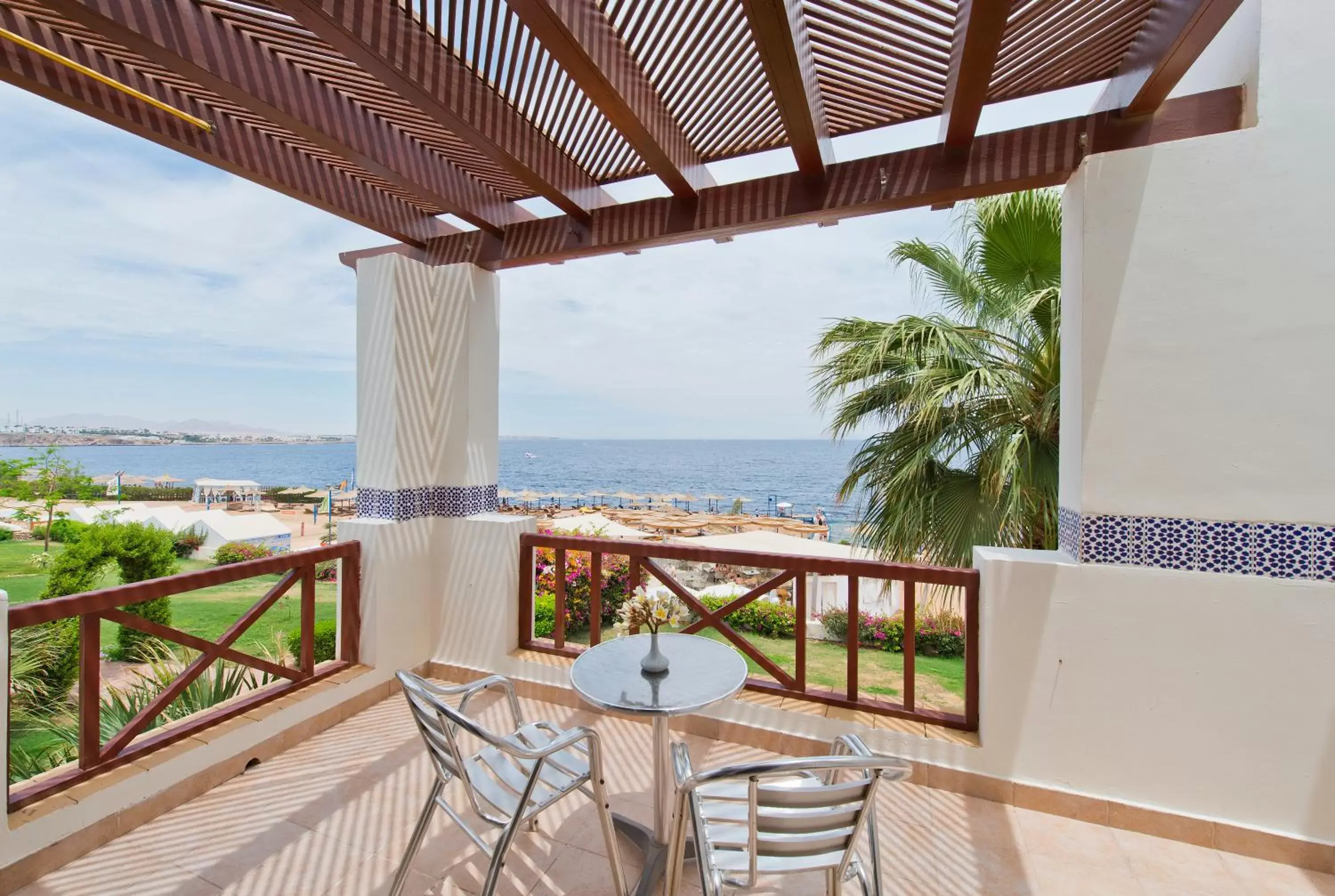 Sea view, Balcony/Terrace in Amphoras Beach