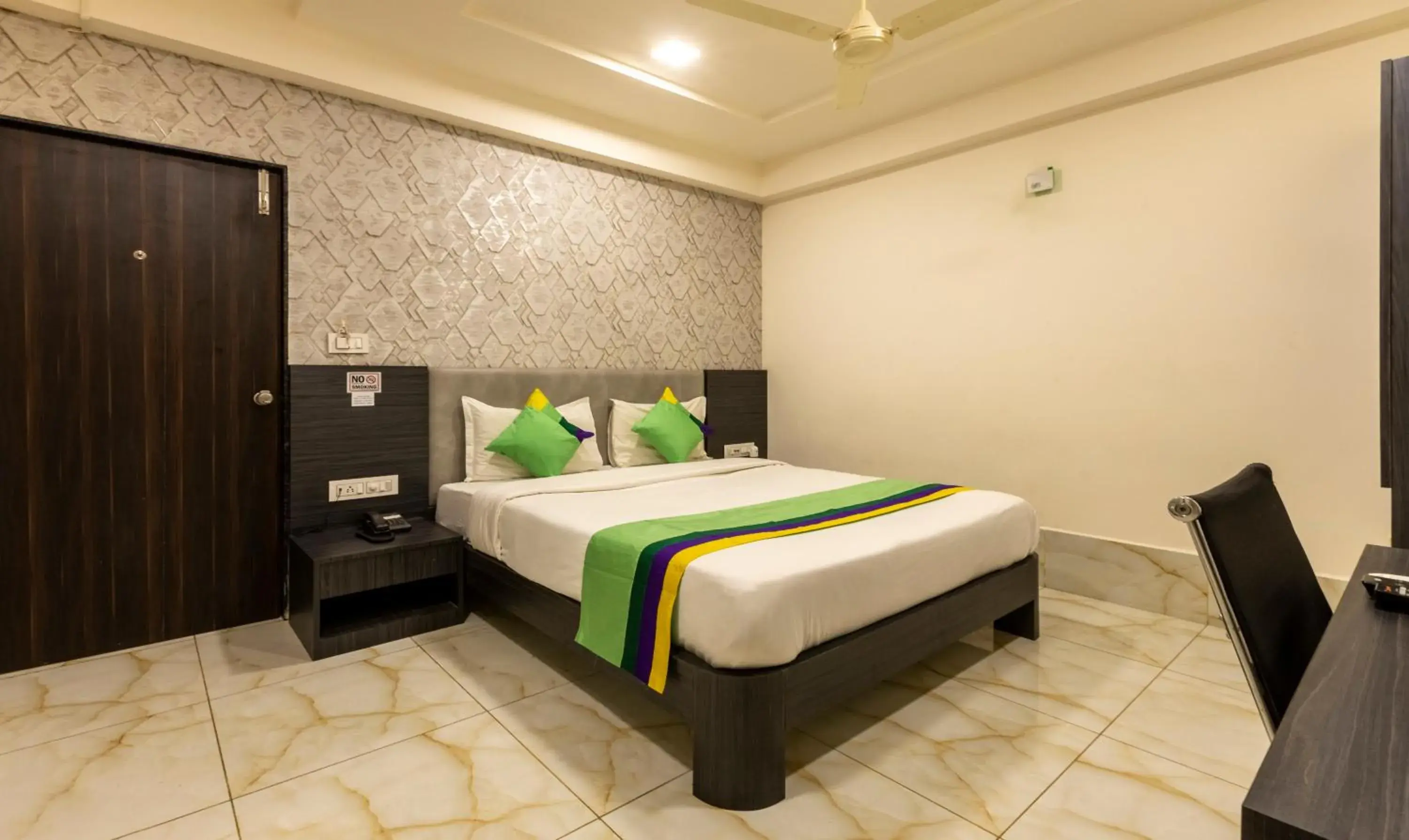 Bed in Treebo Oscar Bed in Treebo Oscar