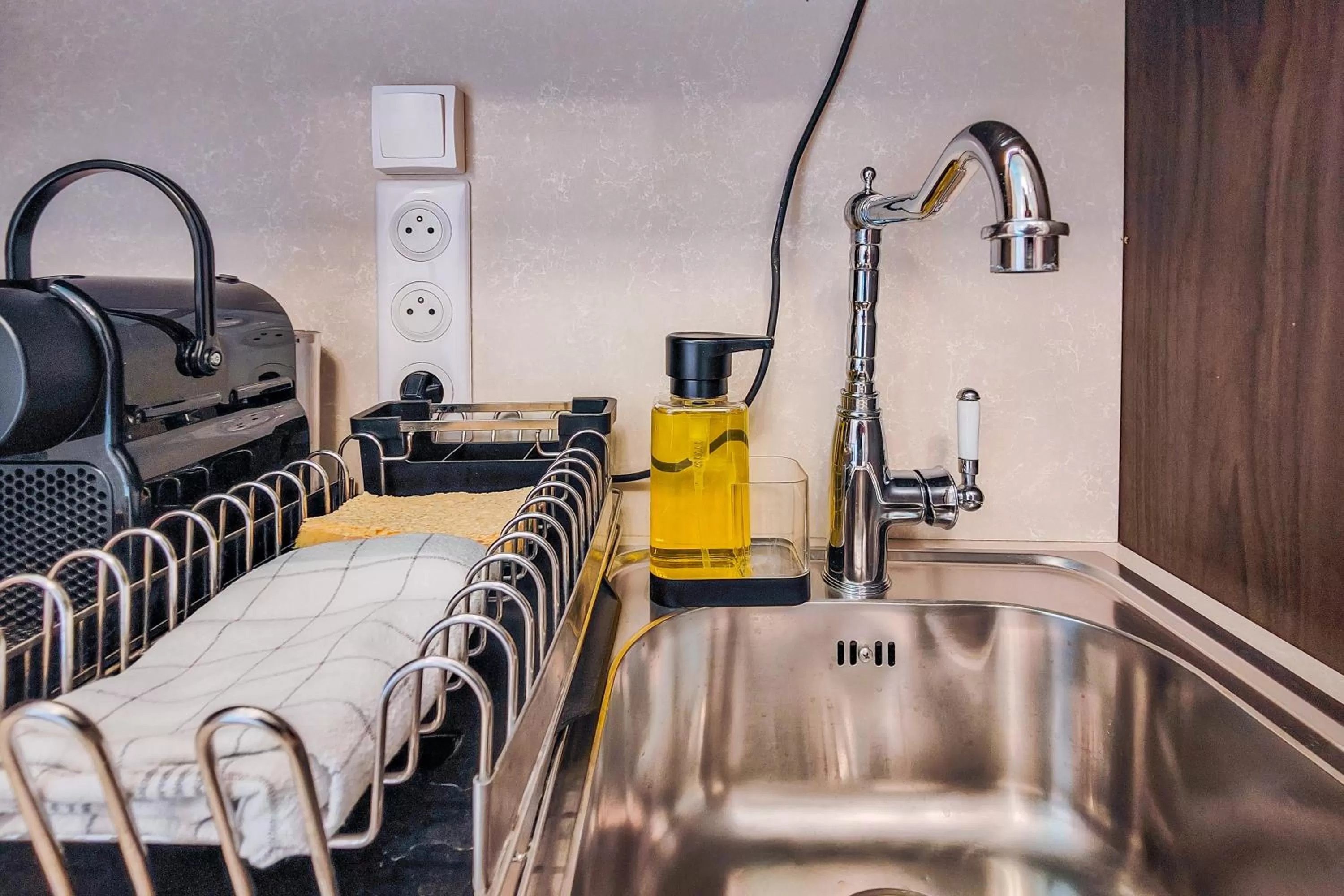 Kitchen or kitchenette in Hotel Aparthotel AMMI Vieux Nice