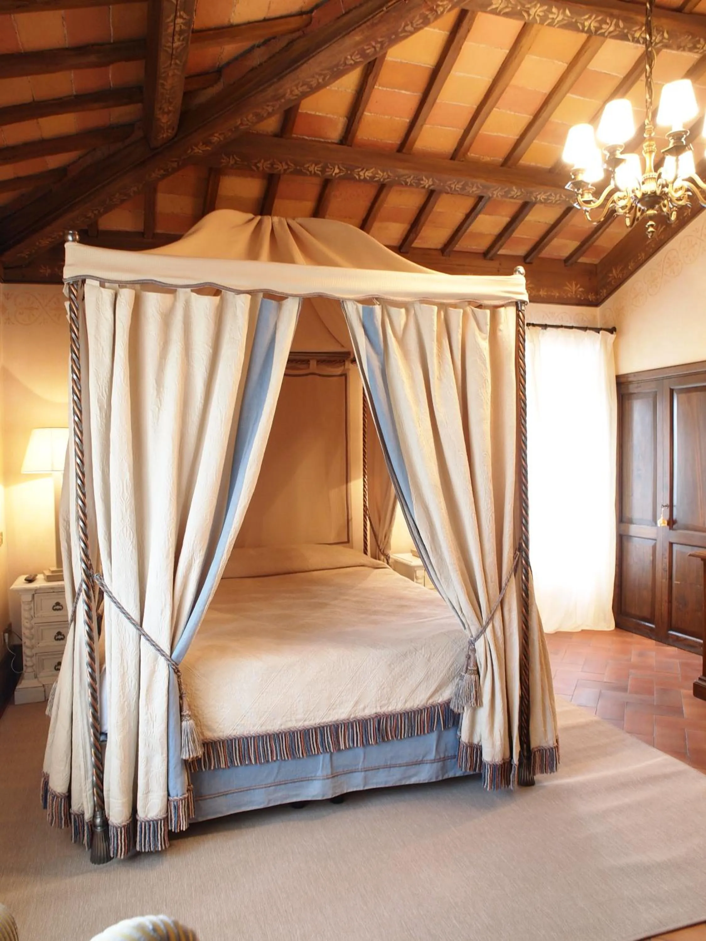 Bedroom, Bed in Relais Todini - Residenza d'epoca - Luxury Historic house