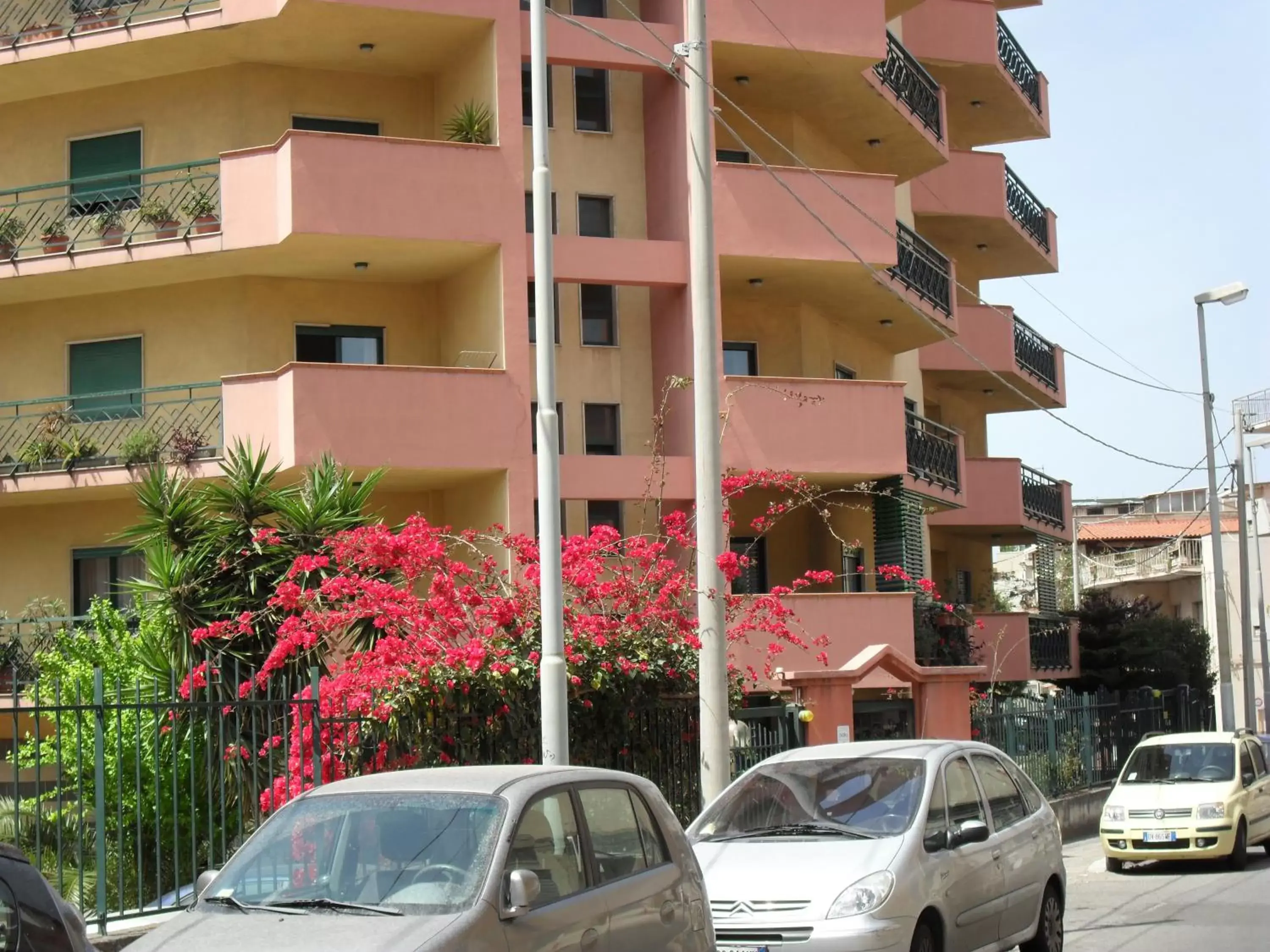 Facade/entrance, Property Building in Agave