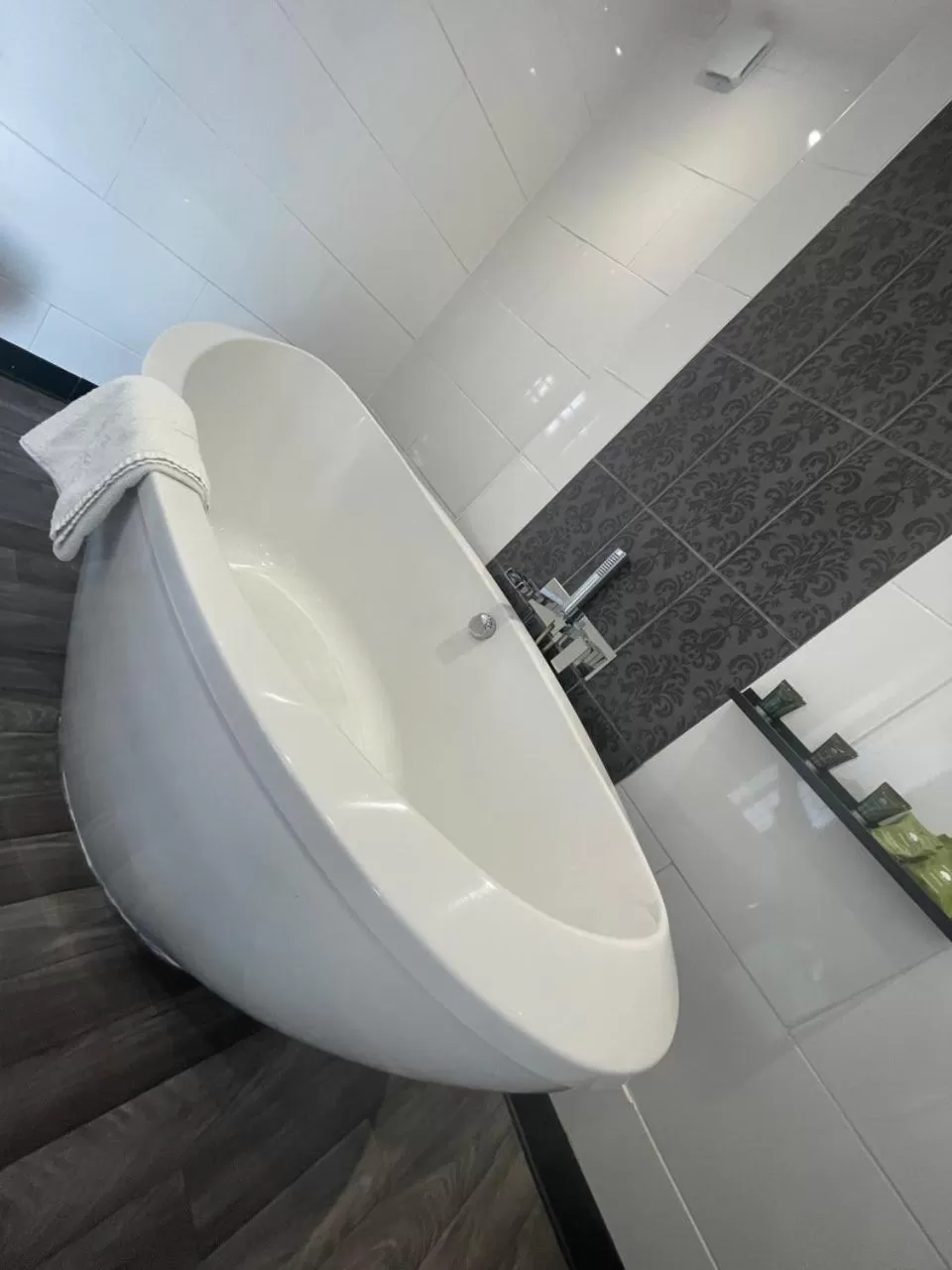 Bathroom in The Whittington and Cat