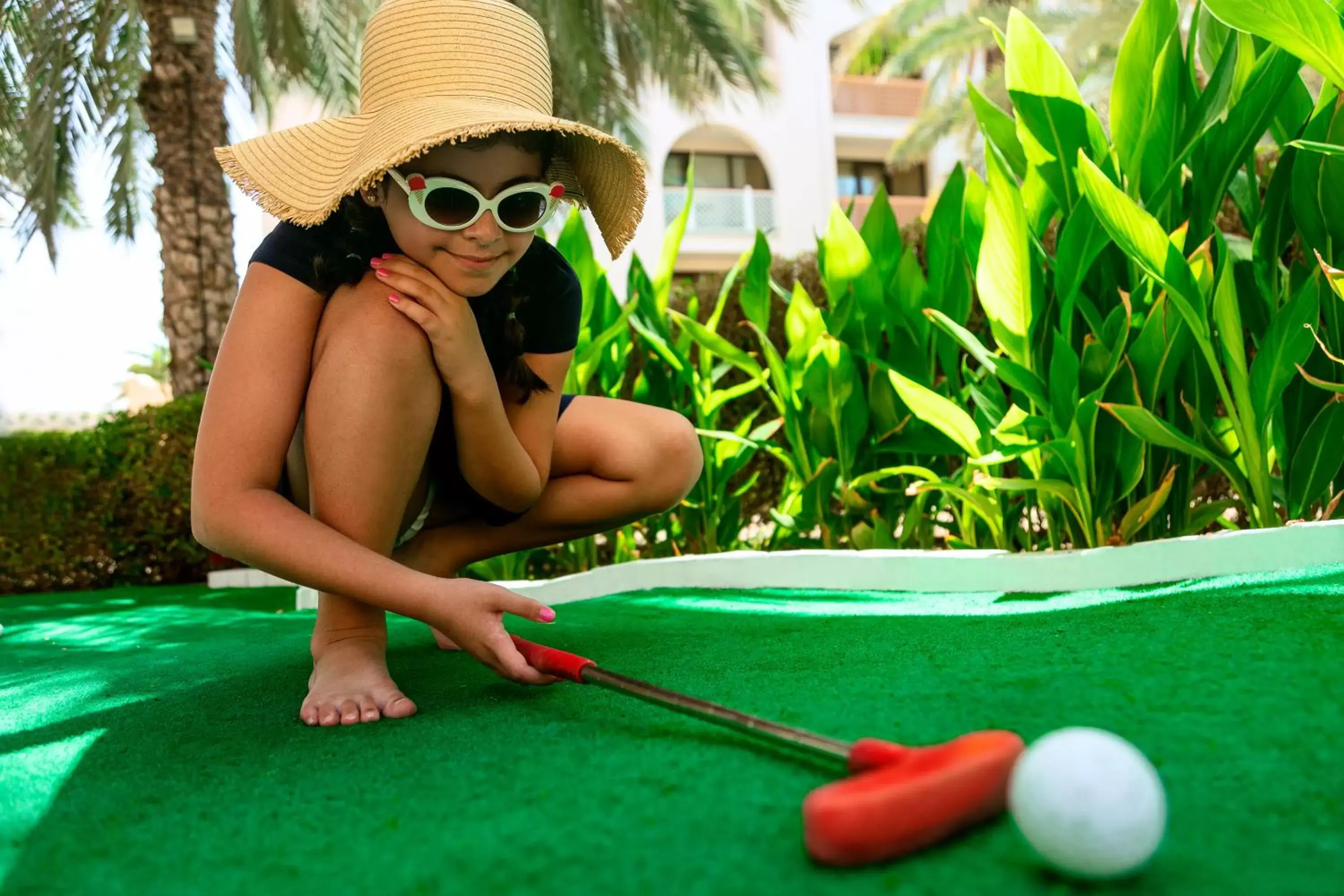 children, Swimming Pool in Shangri-La Barr Al Jissah, Muscat