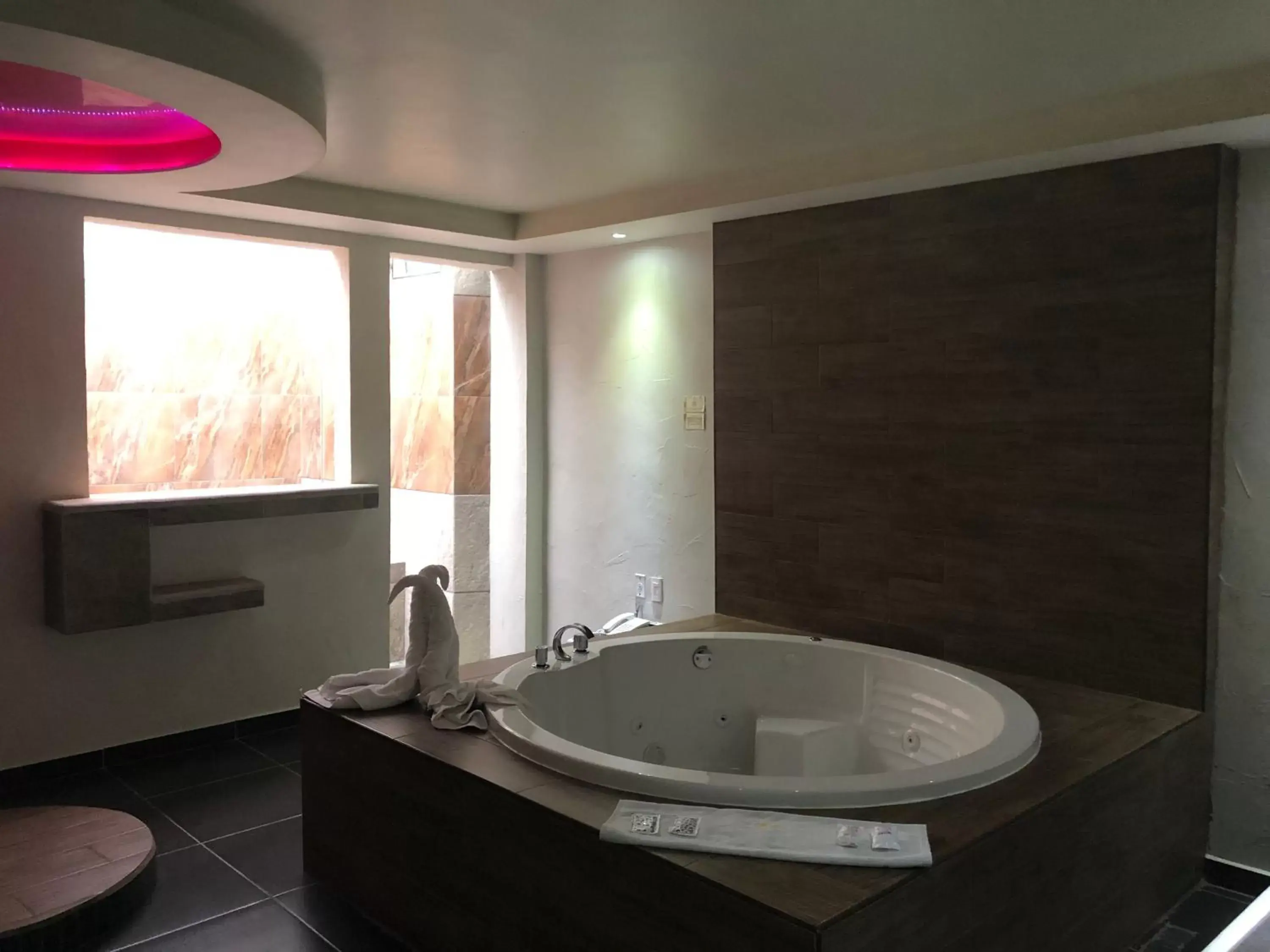 Bath, Bathroom in Hotel & Villas 7