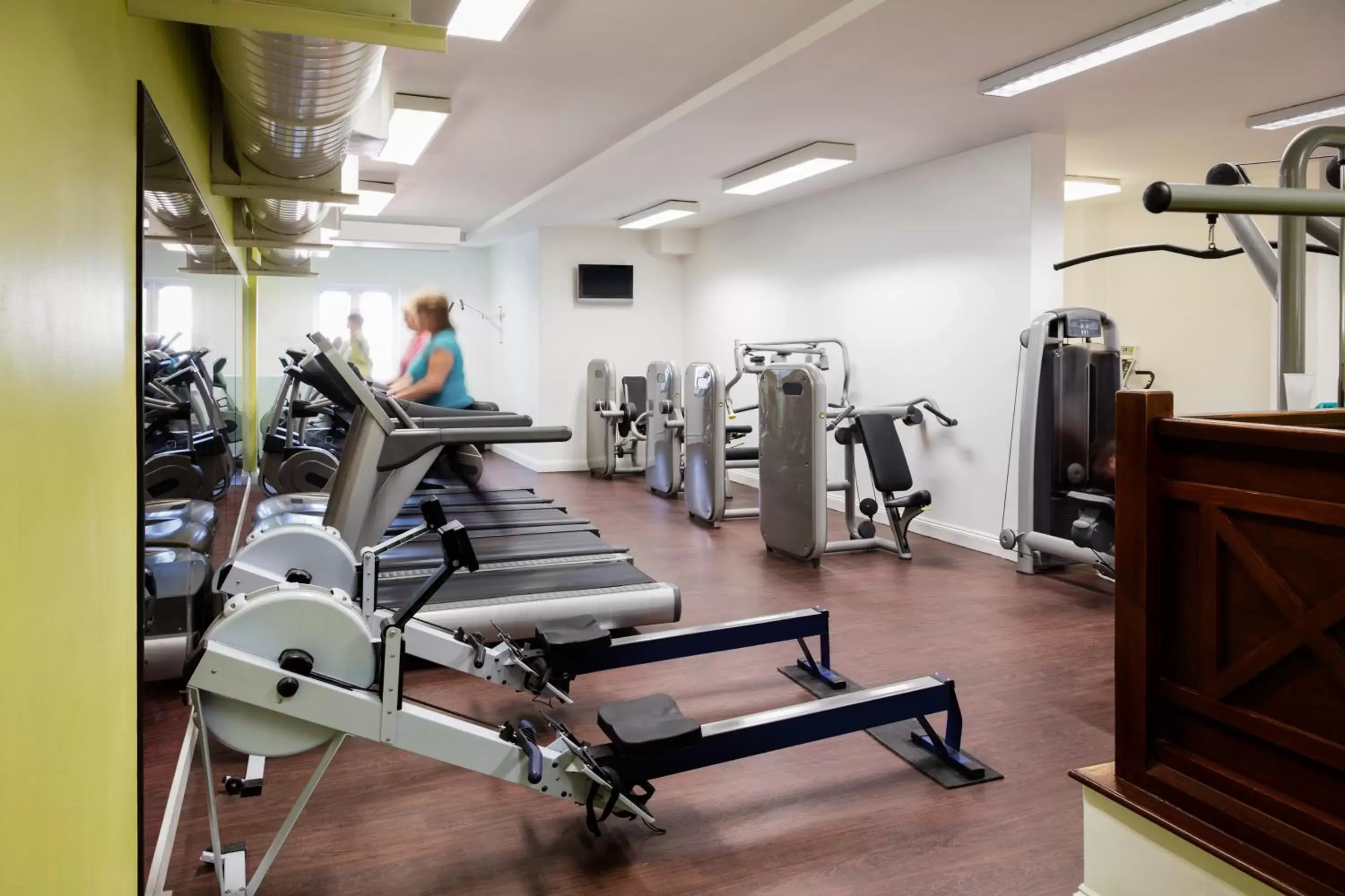 Fitness centre/facilities, Fitness Center/Facilities in Mercure Warwickshire Walton Hall Hotel & Spa