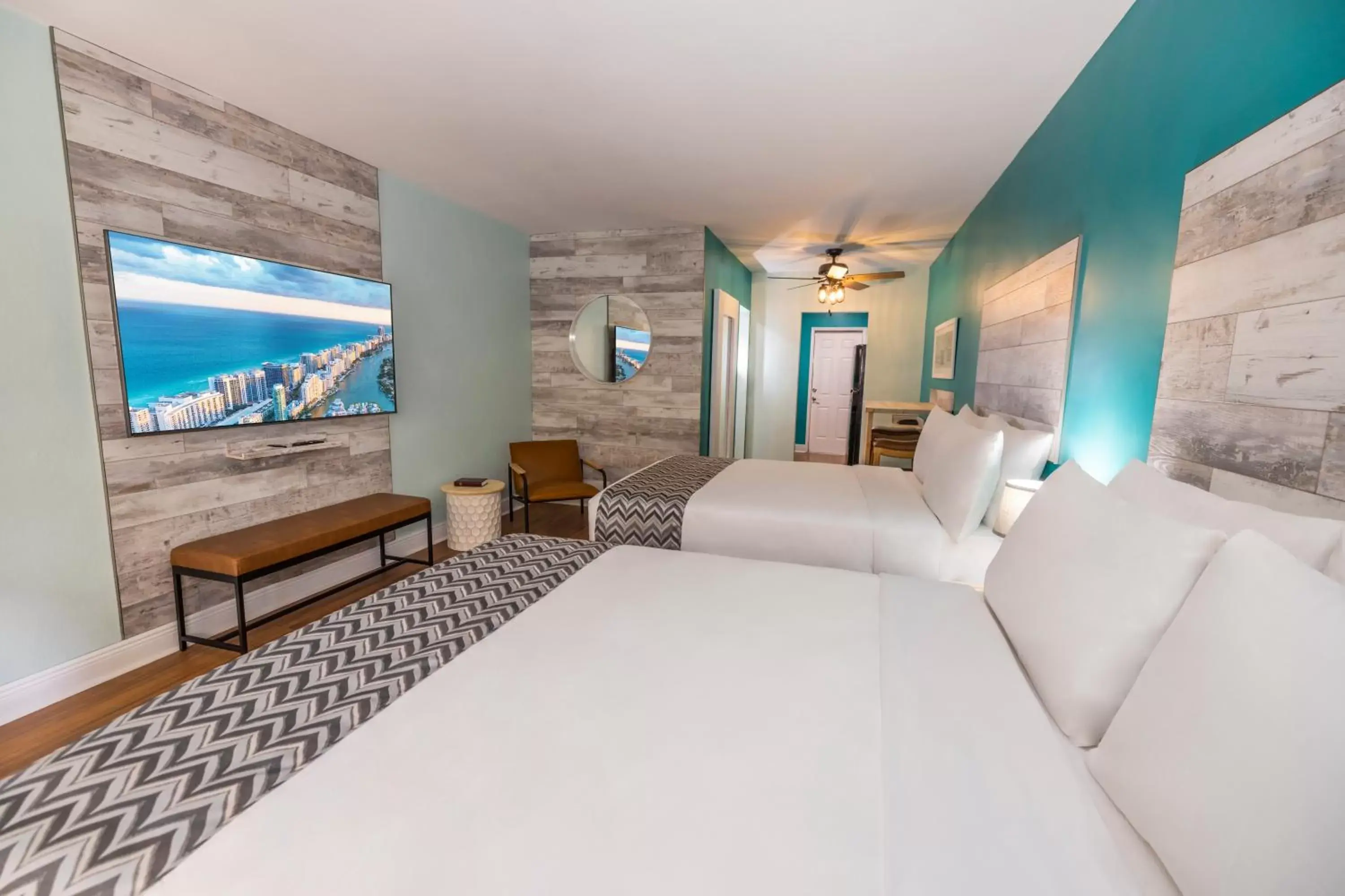 Bed in Suites on South Beach
