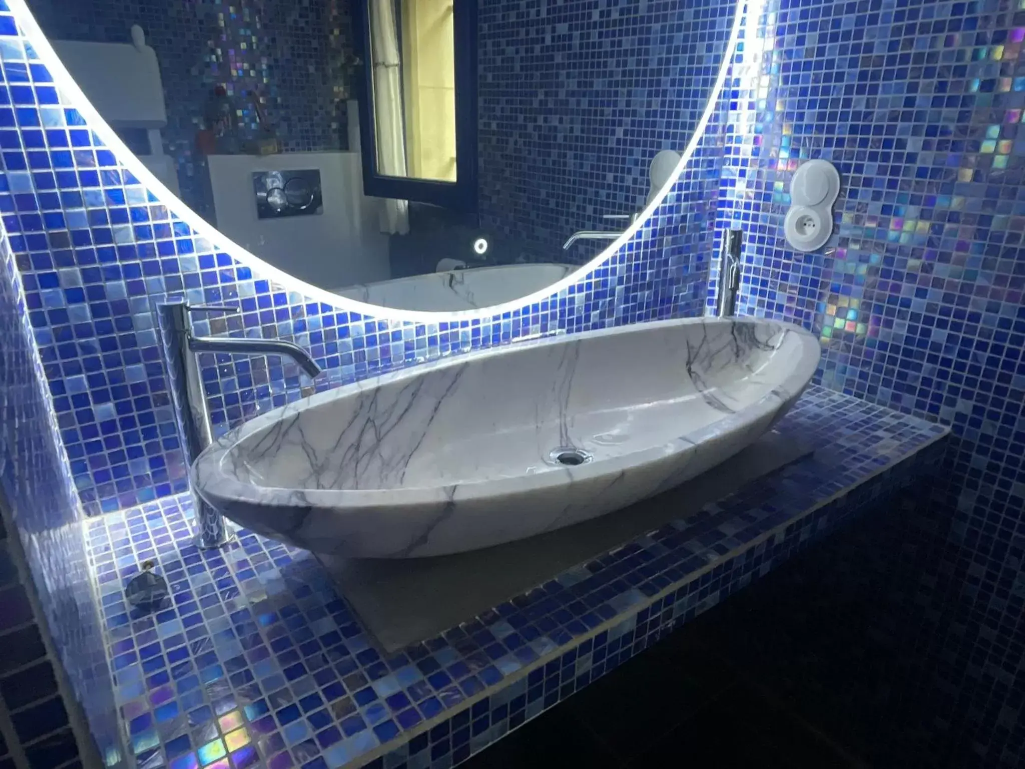 Bathroom in Mas des Alpilles