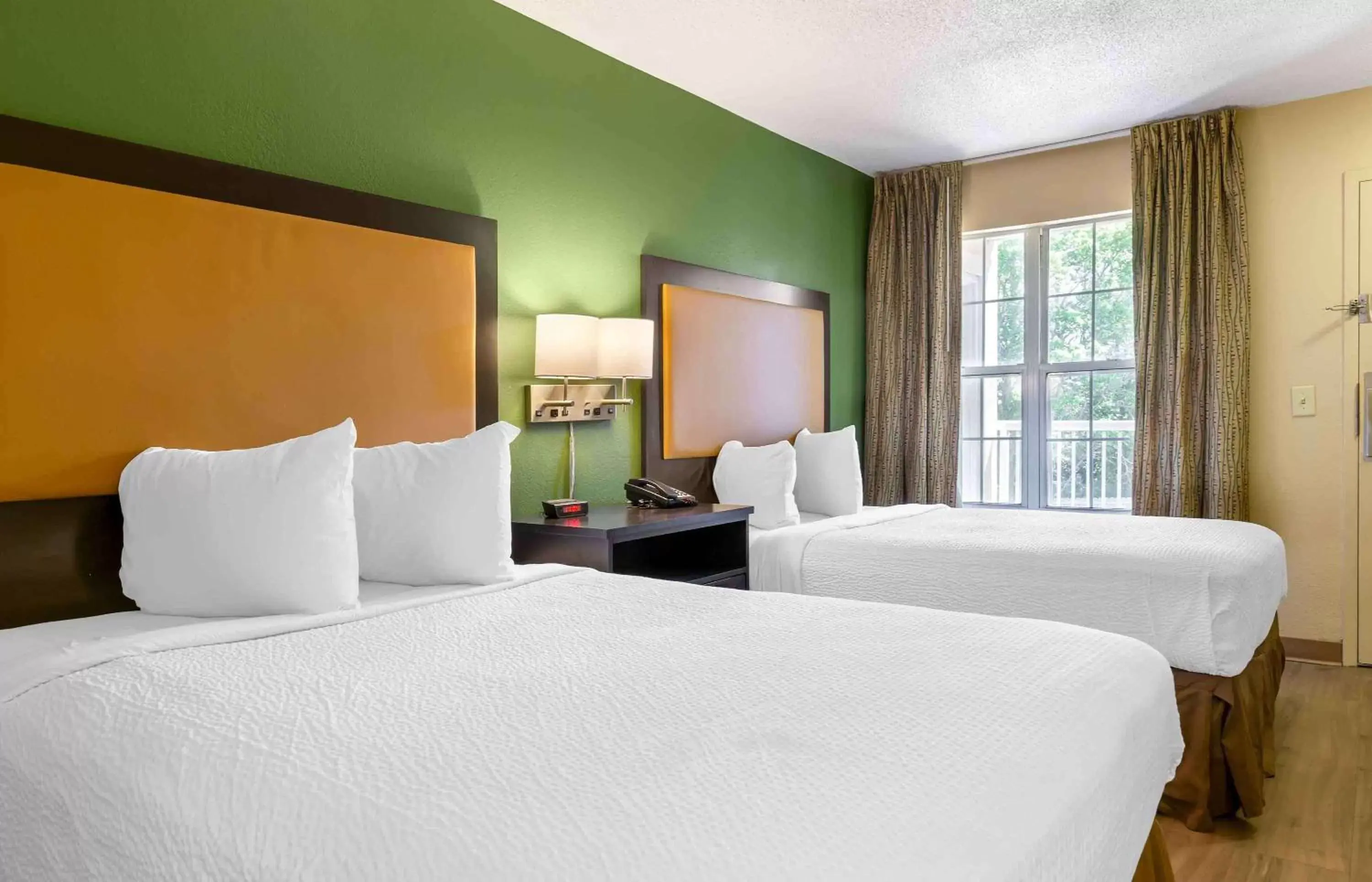 Bedroom, Bed in Extended Stay America Select Suites - Raleigh - RDU Airport