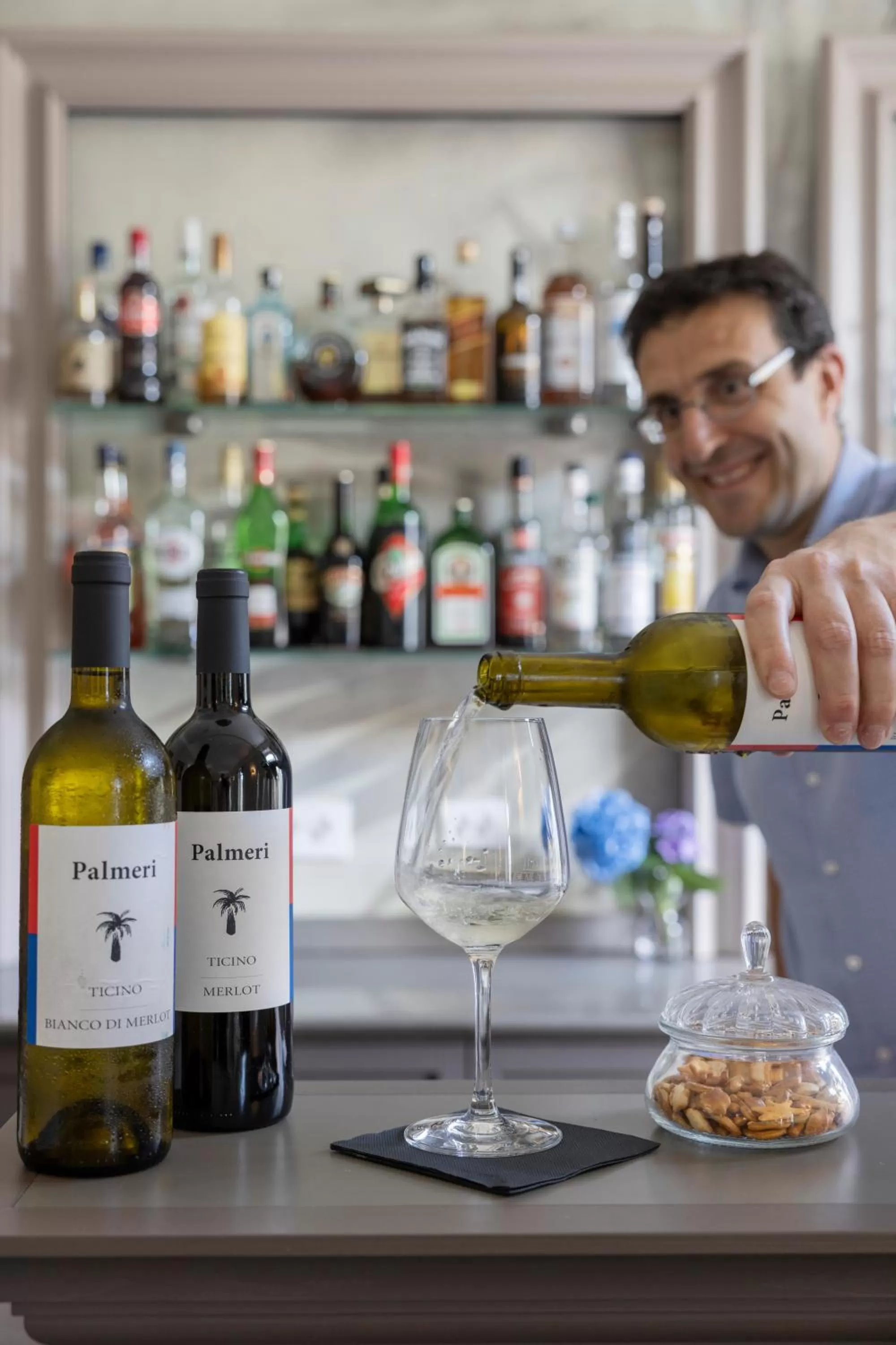 Restaurant/places to eat in Hotel Alexandra