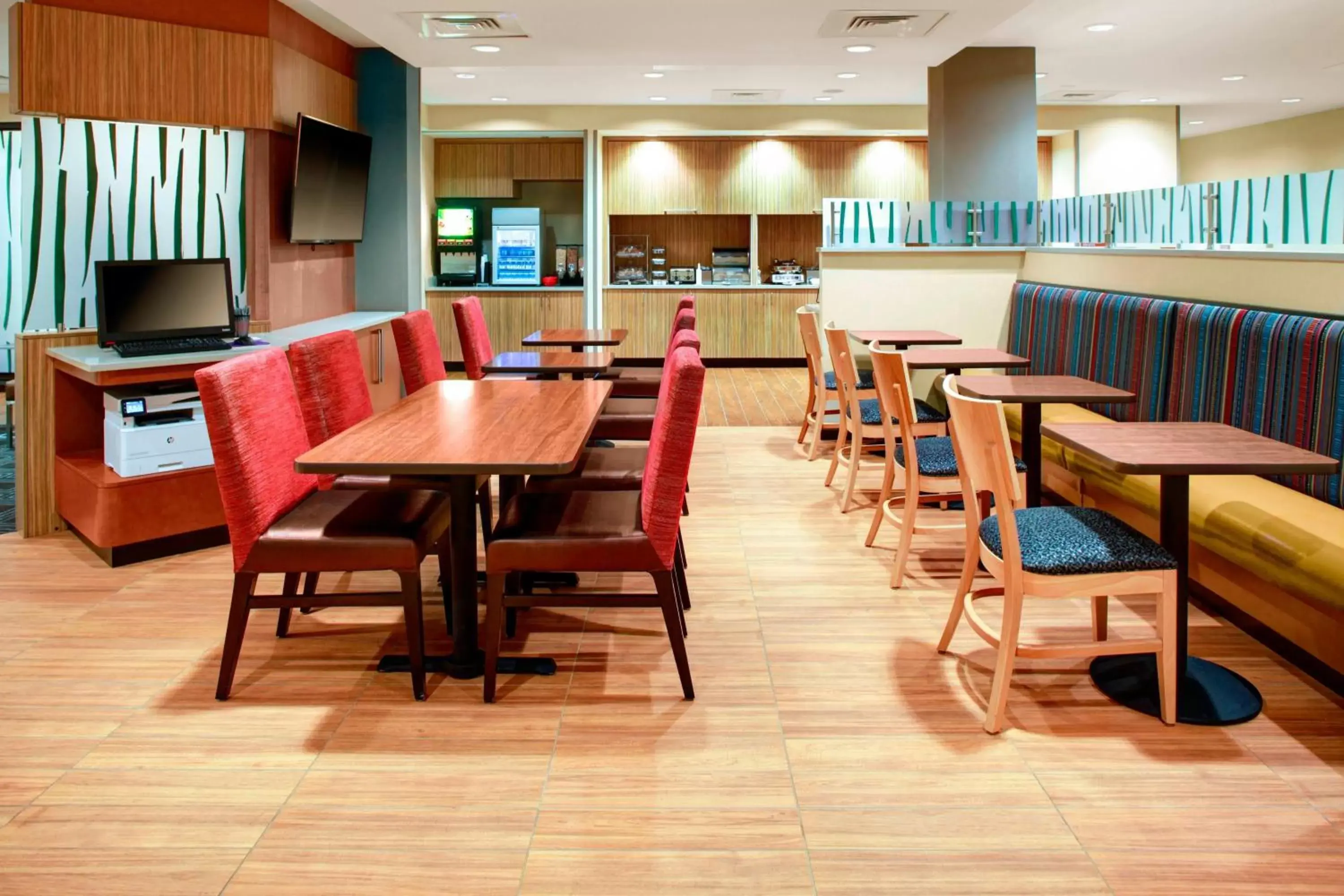 Breakfast, Restaurant/Places to Eat in TownePlace Suites by Marriott Macon Mercer University