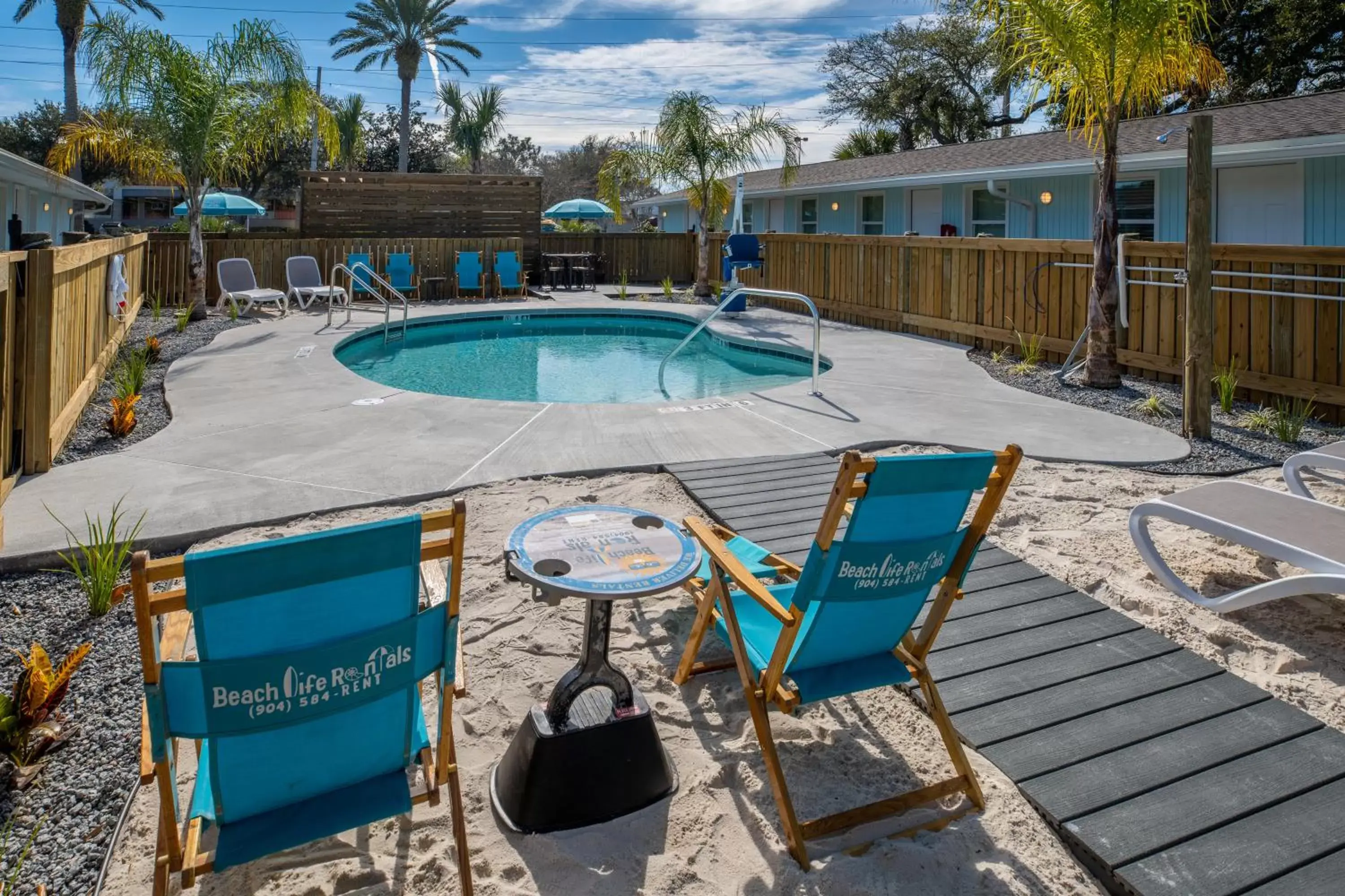 Property building, Pool View in Salt Air Inn & Suites