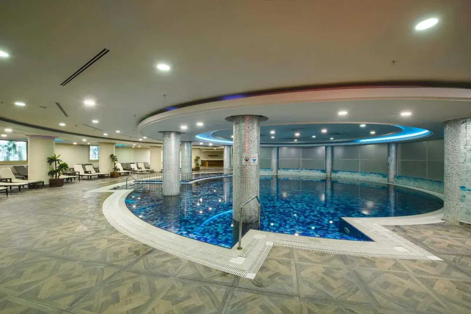 Swimming Pool in NG Sapanca Wellness & Convention