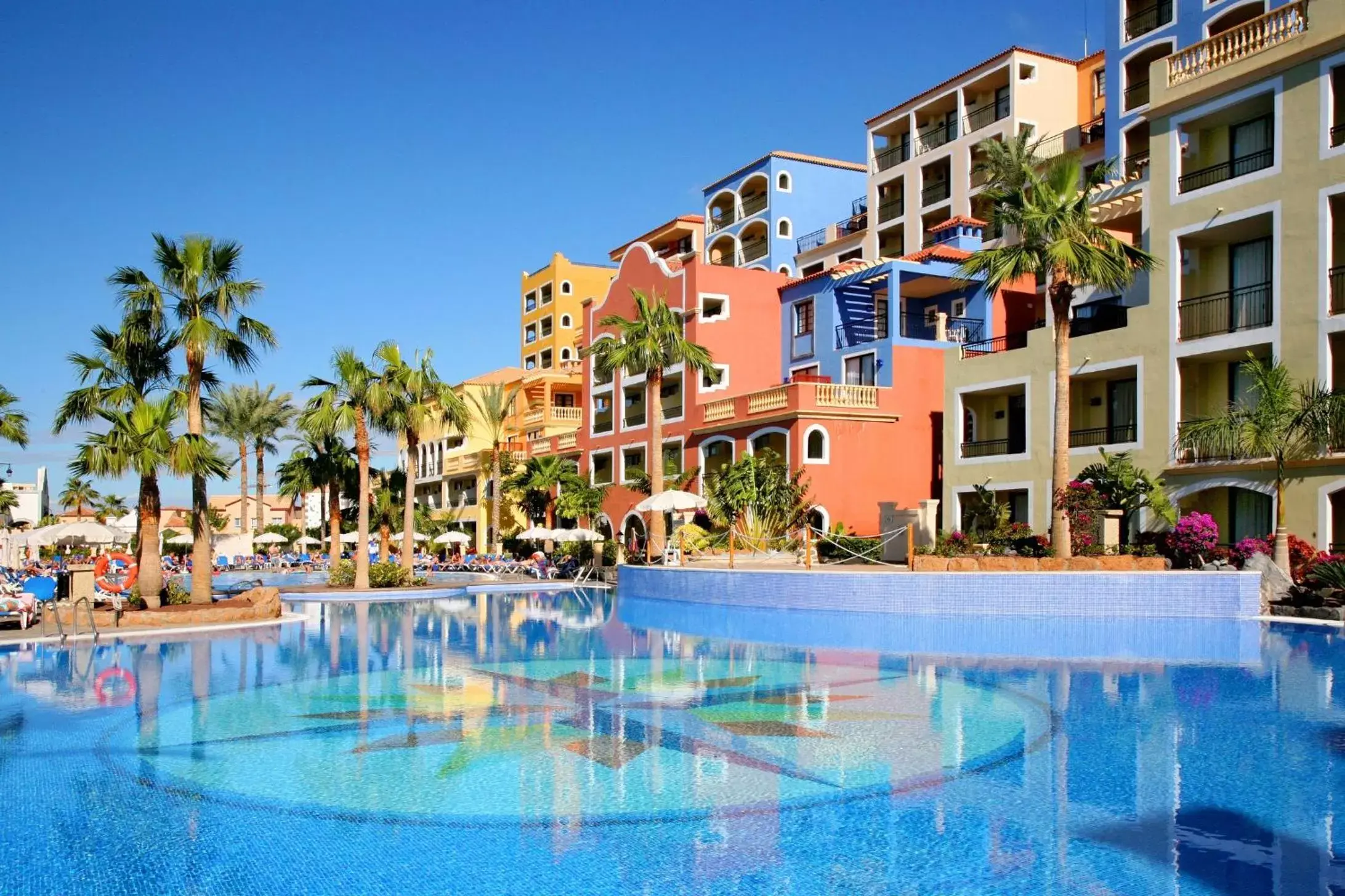 Property building, Swimming Pool in Bahia Principe Sunlight Tenerife