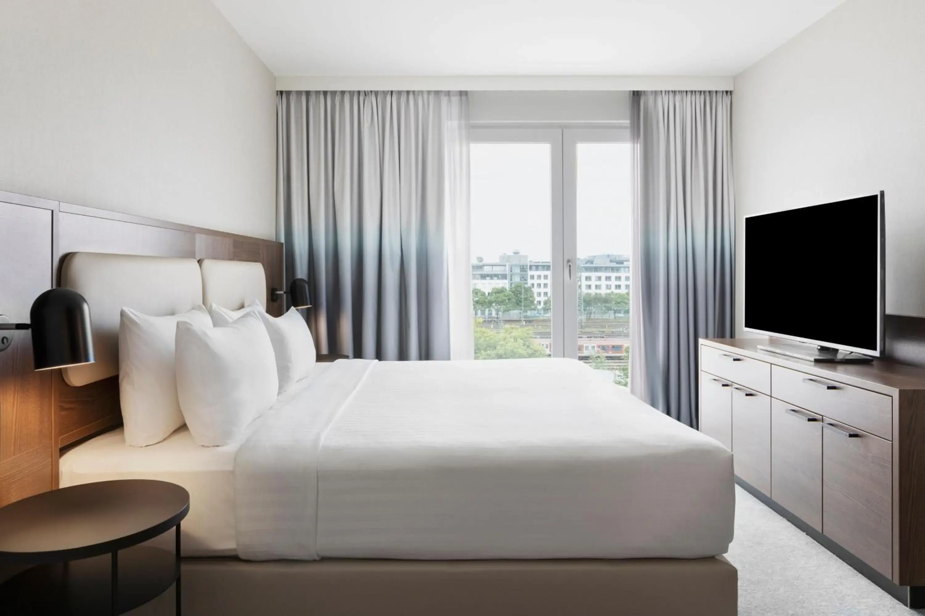 Bedroom, Bed in Courtyard by Marriott Munich City East