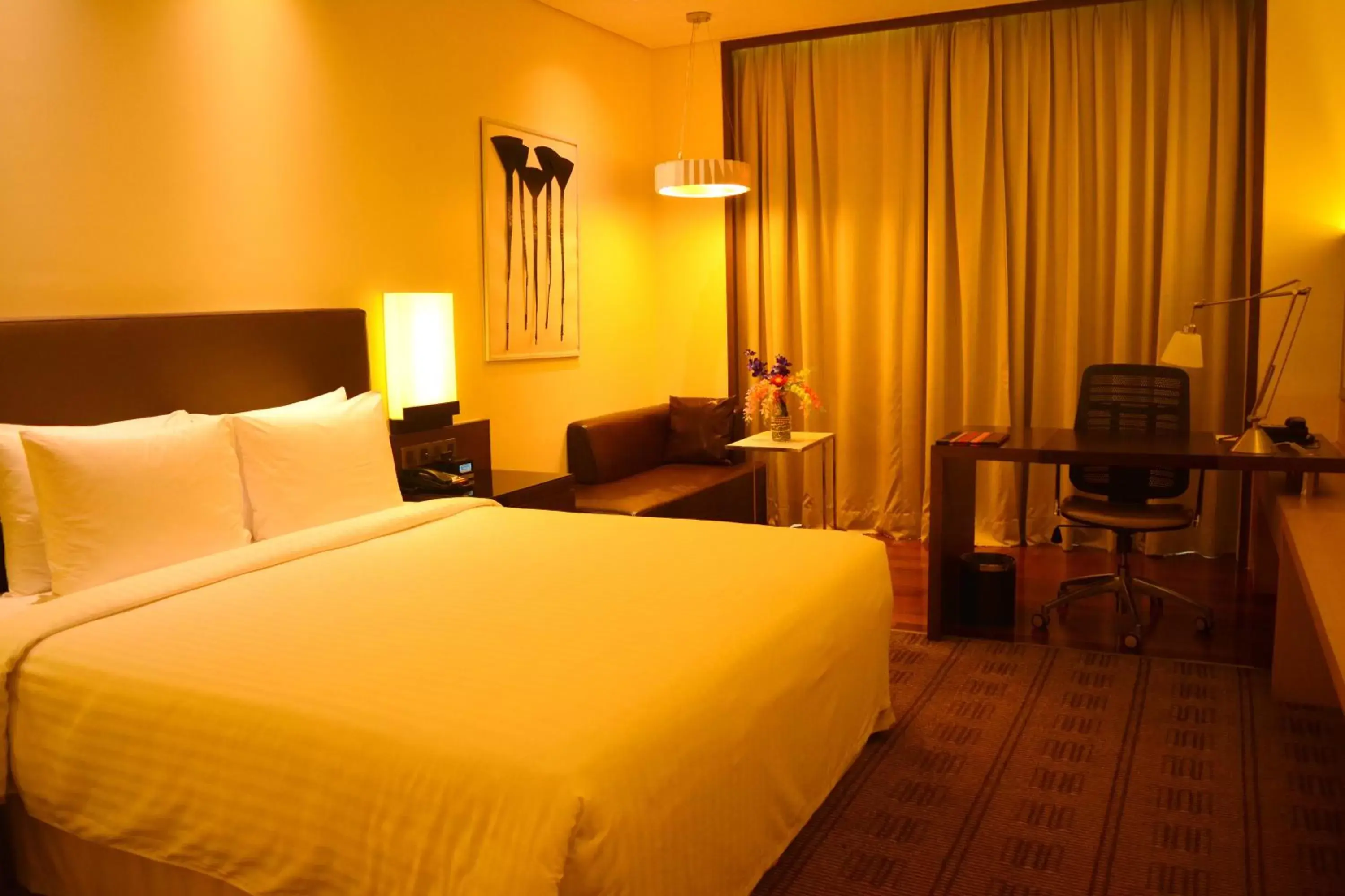 Bed in Courtyard by Marriott Bilaspur