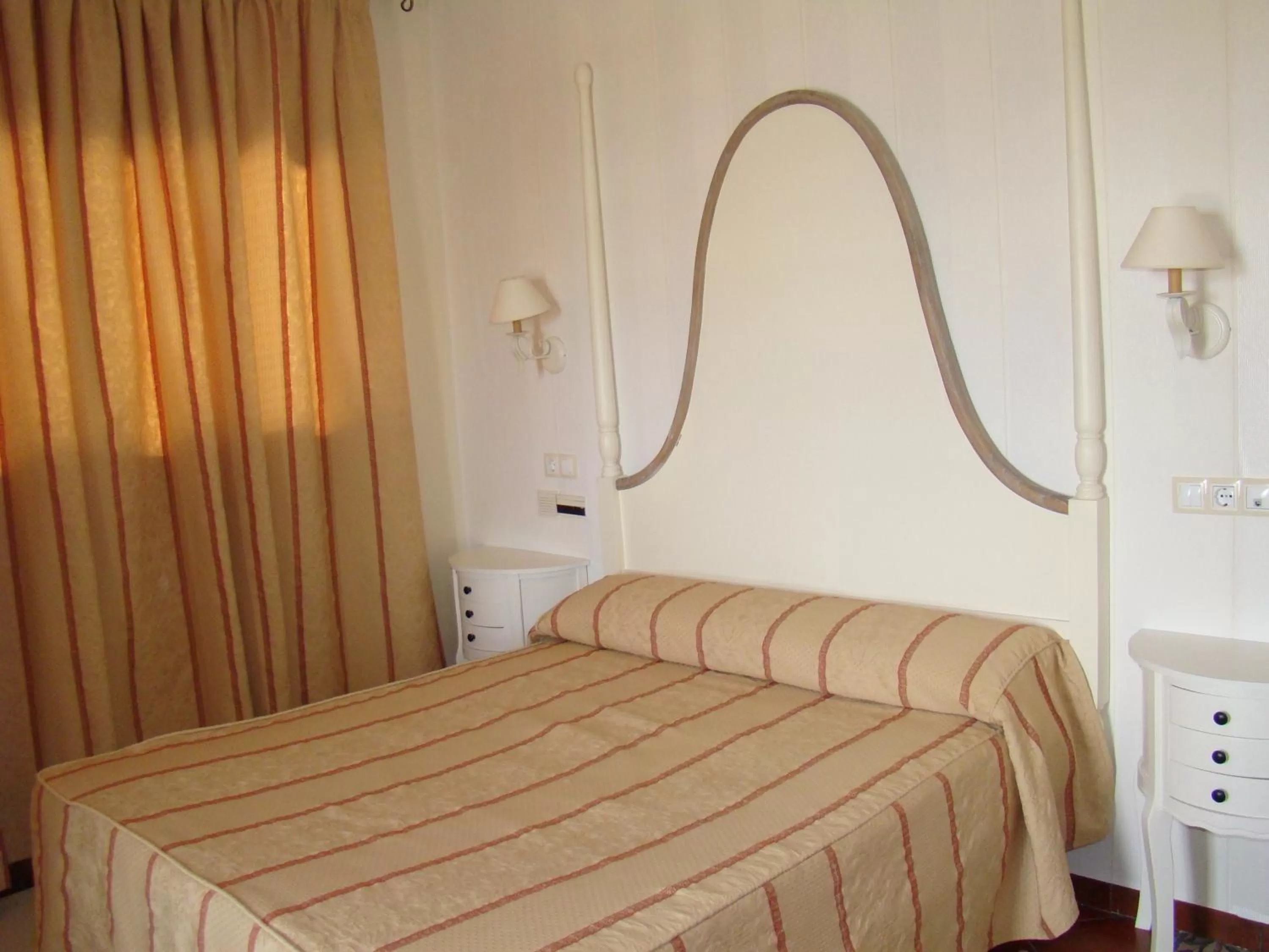 Bedroom, Bed in Escua