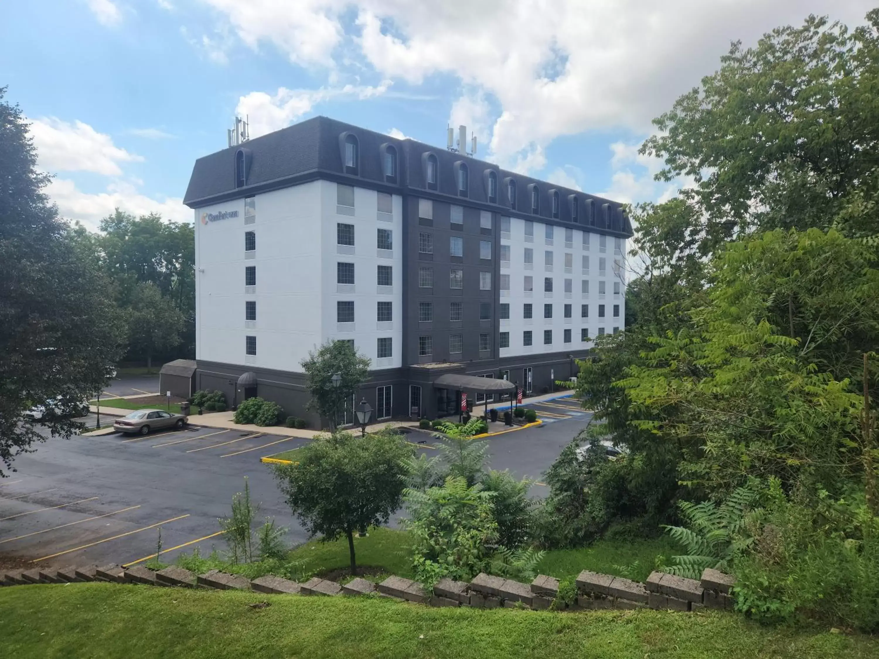 Property Building in Comfort Inn at the Park Hershey