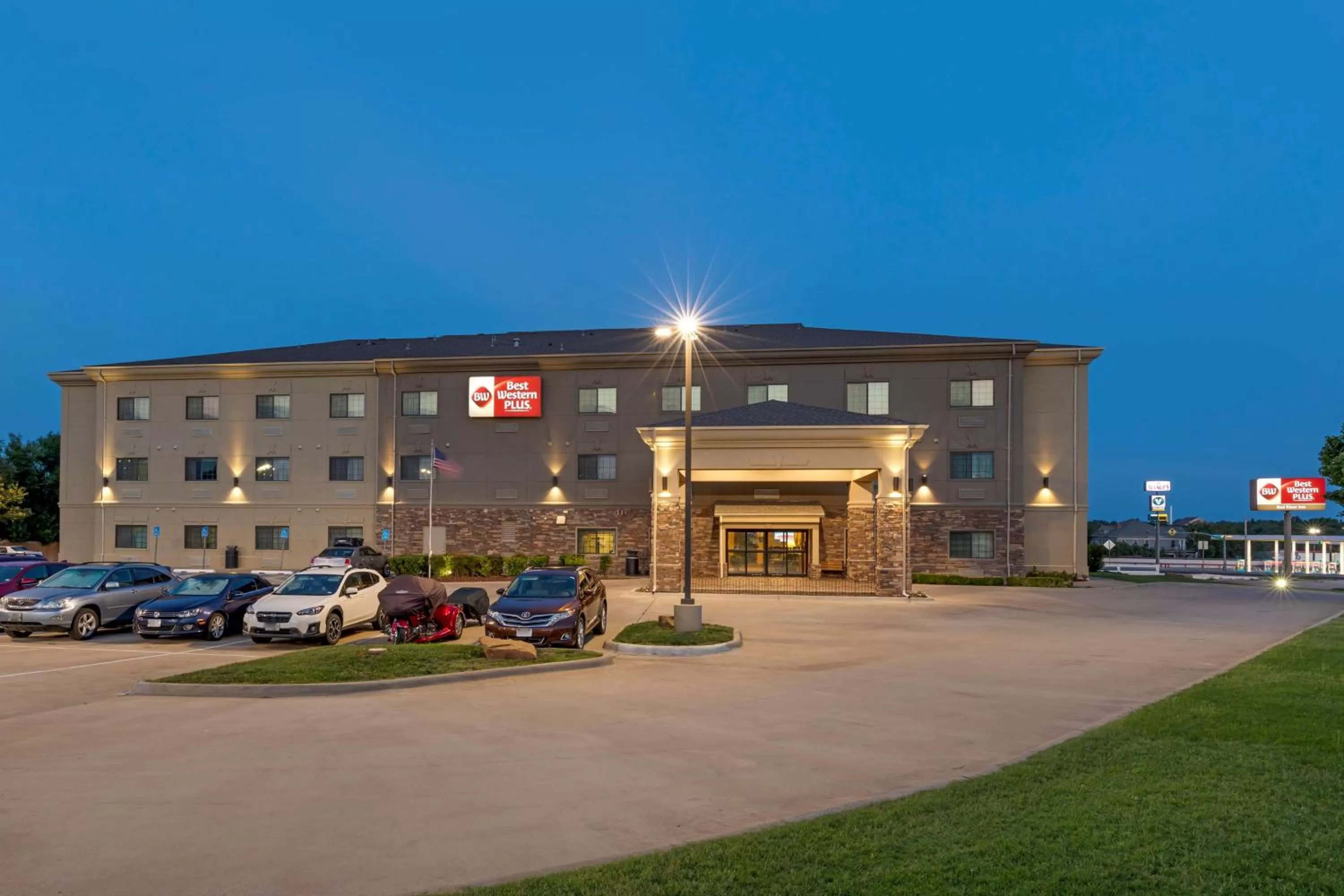 Property building in Best Western Plus Red River Inn